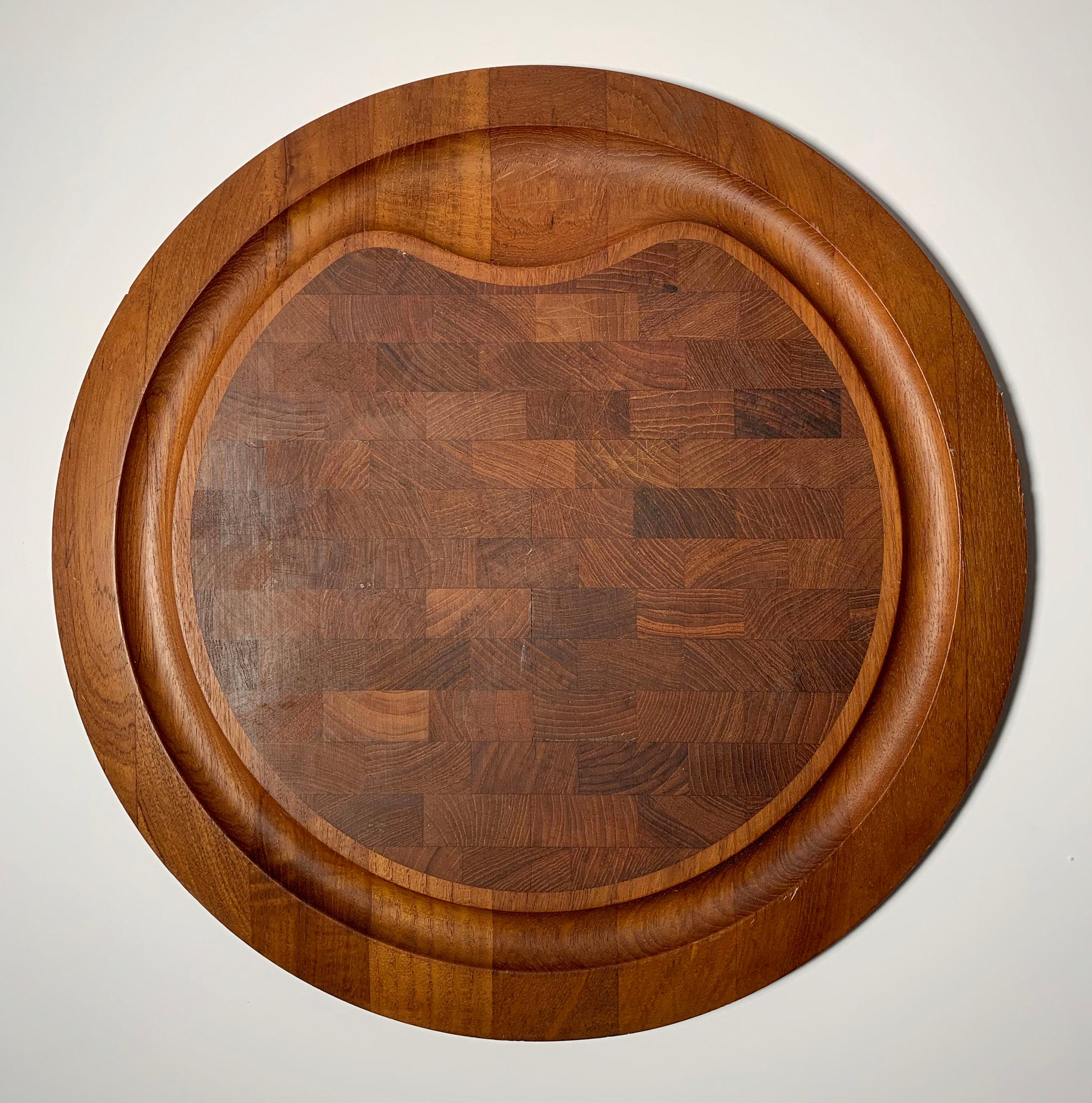 Jens Quistgaard round cutting board or serving tray for Dansk.