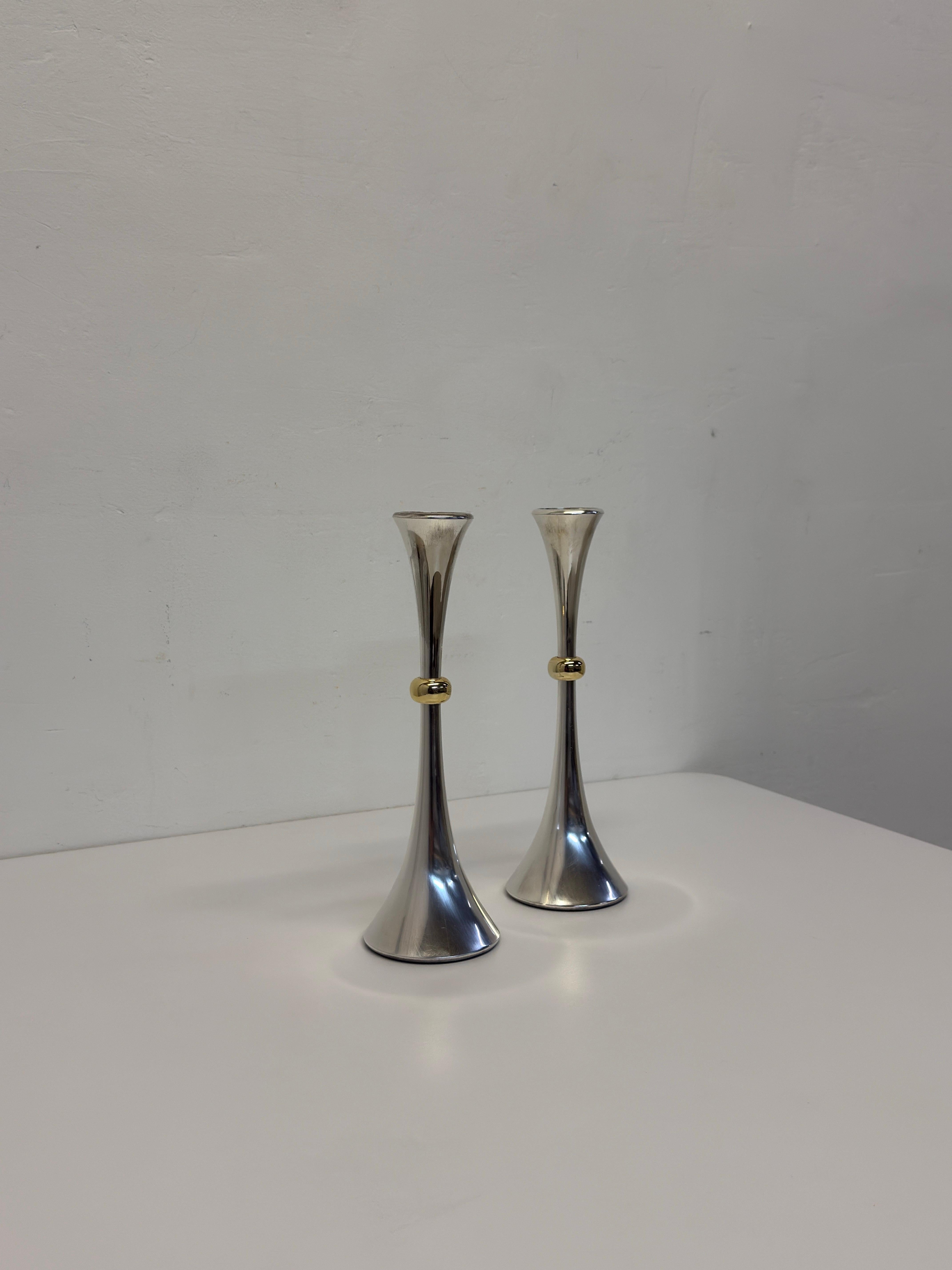 Giapponese Portacandele in argento e ottone di Jens Quistgaard di Dansk - Una coppia in vendita