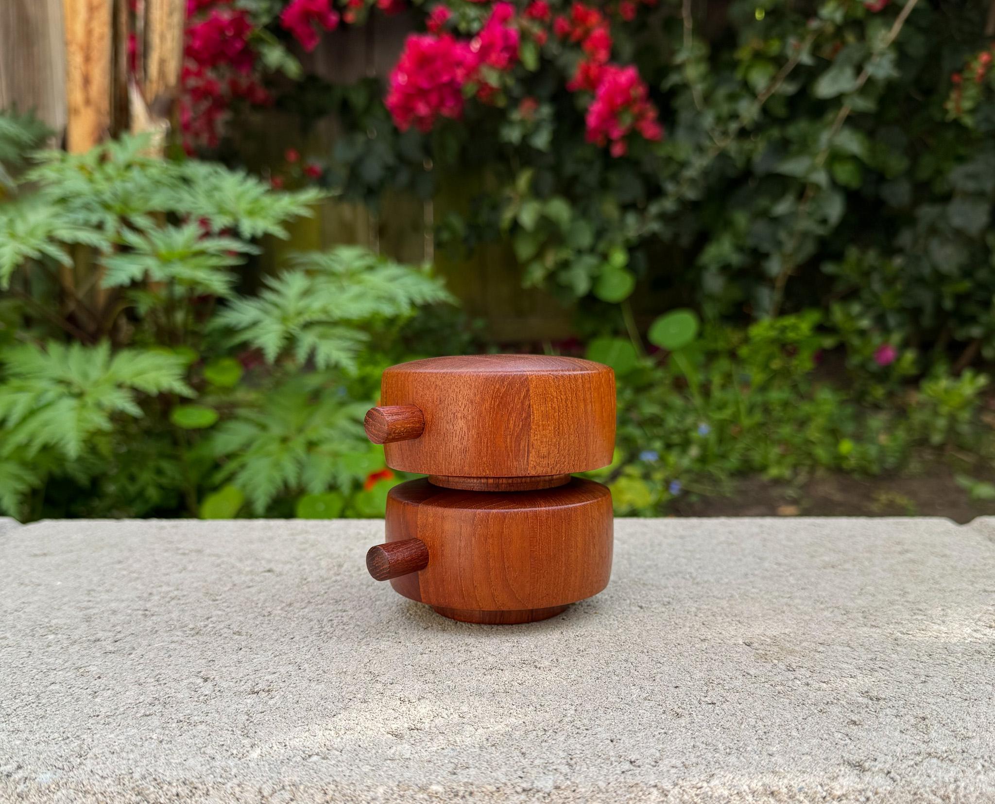 Jens Quistgaard Pfeffermühle aus Teakholz für Dansk, Dänemark, 20. Jahrhundert im Angebot 5