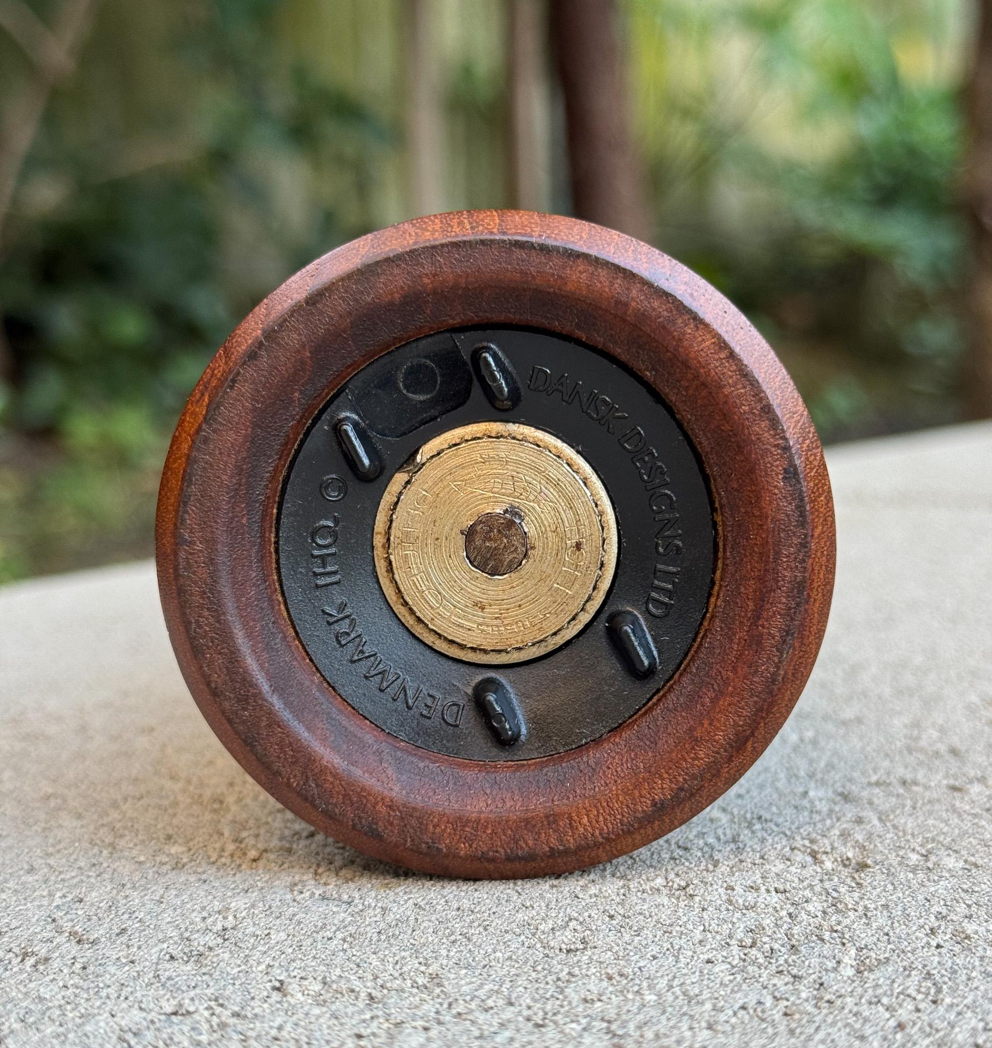 Jens Quistgaard Peugeot Frères Pfeffermühle aus Teakholz für Dansk, Dänemark, ca. 1965 (20. Jahrhundert) im Angebot