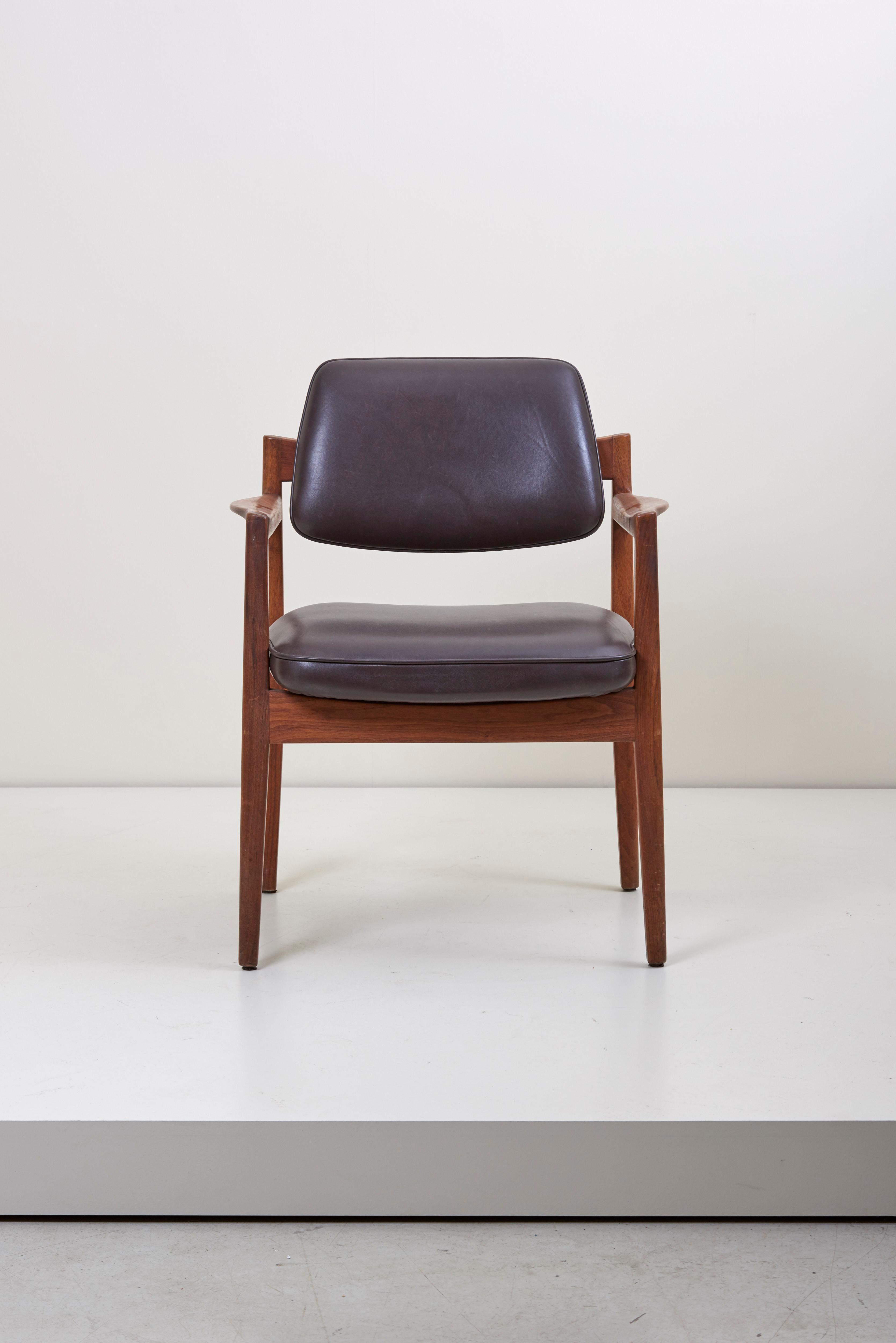 Mid-Century Modern Jens Risom Armchair in Walnut and Leather by Jens Risom Inc.
