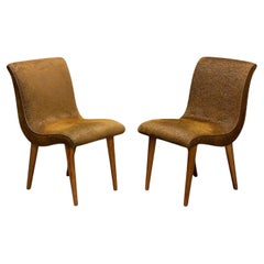 Jens Risom attr., Mid-Century Modern, Side Chairs, Walnut, Fabric, USA, 1940s
