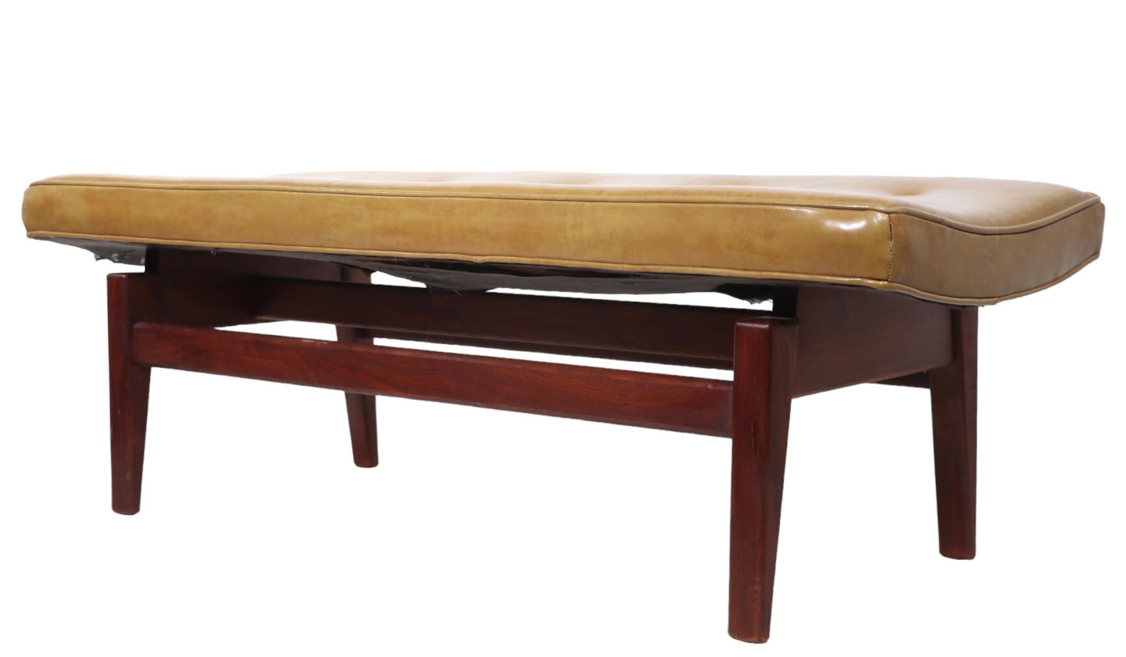   Architectural Mid Century Jens Risom Bench with Walnut Legs and Leather Top  For Sale 5