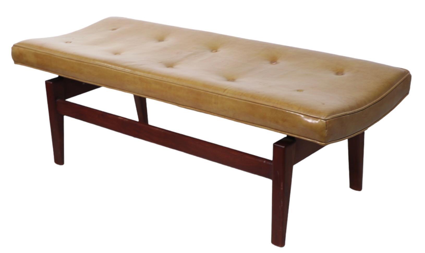   Architectural Mid Century Jens Risom Bench with Walnut Legs and Leather Top  For Sale 6