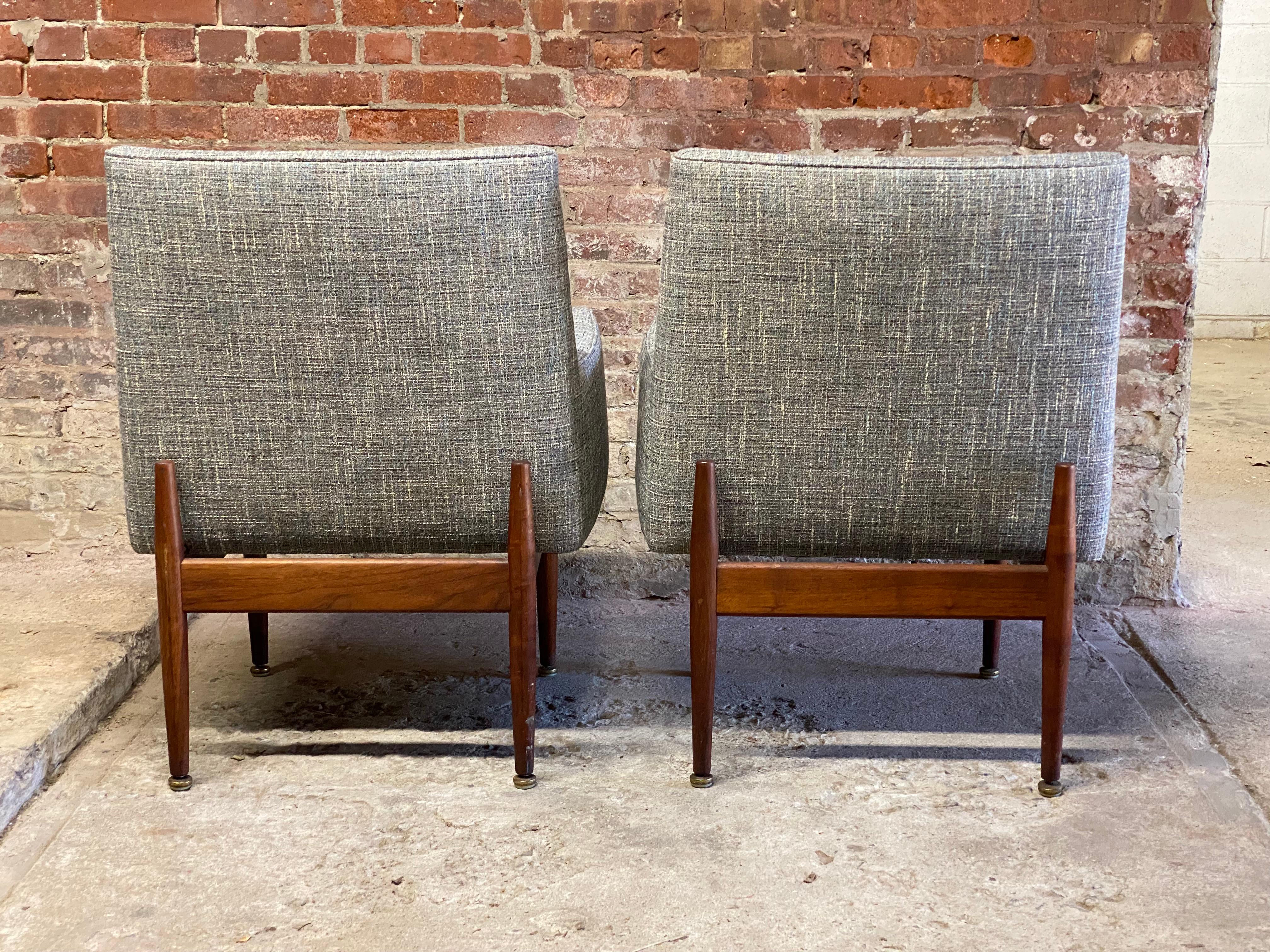 Mid-20th Century Jens Risom C180 Walnut and Upholstered Armchairs For Sale