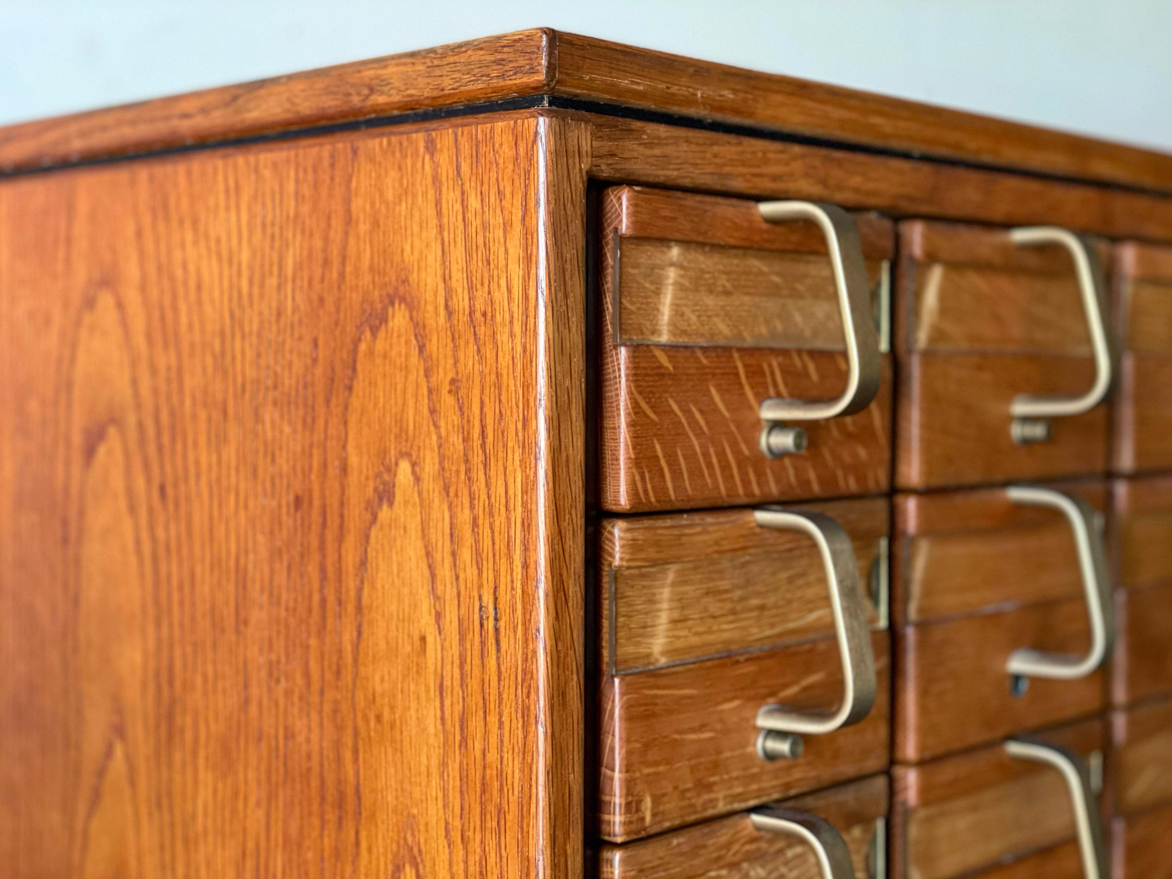 Jens Risom Card Catalog in Quarter Sawn Oak+Brass, Mid-Century Modern Cabinet In Good Condition In Decatur, GA