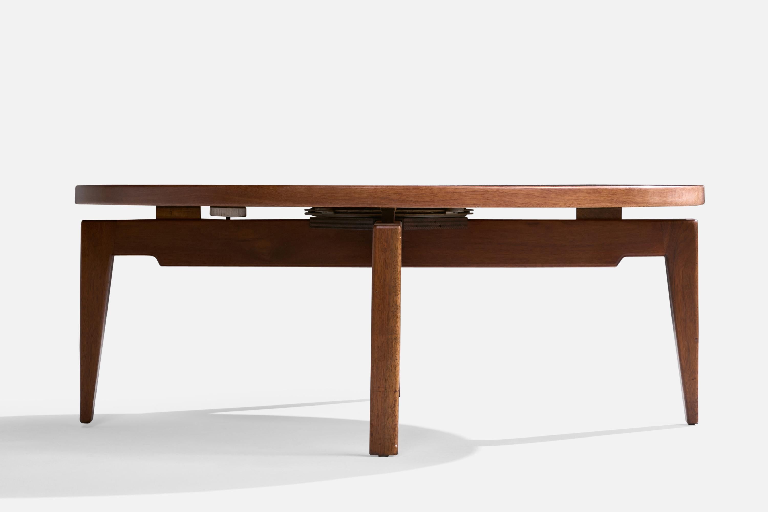 Américain Jens Risom, table basse, noyer, États-Unis, années 1960 en vente