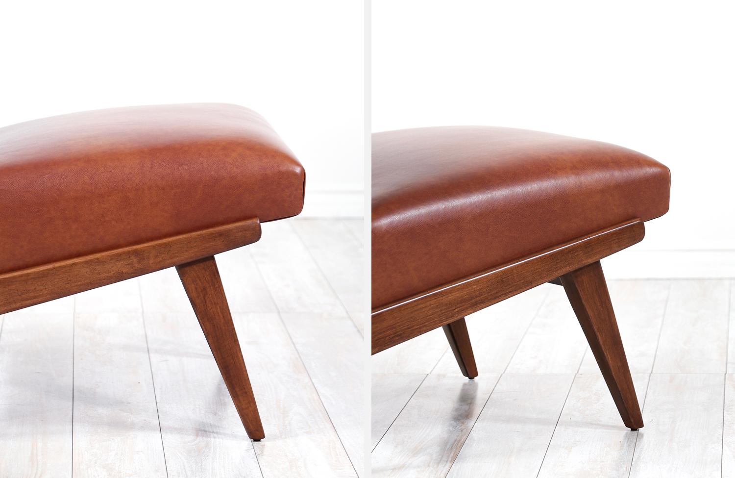 Expertly Restored - Jens Risom Cognac Leather Slipper Lounge Chairs for Knoll  For Sale 1