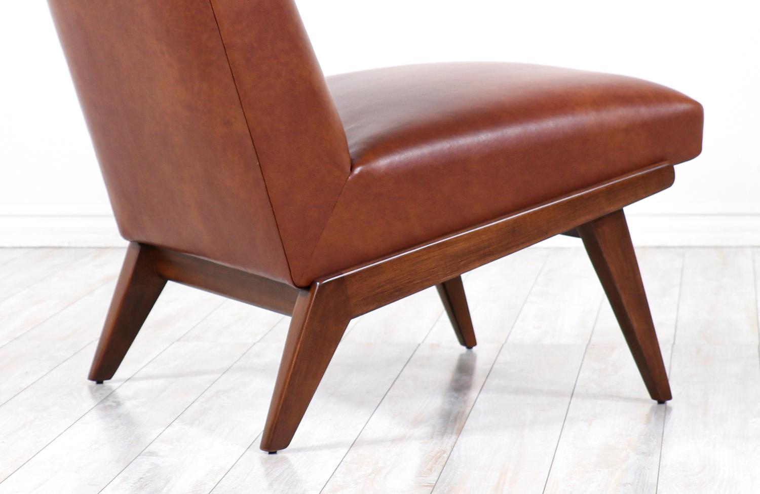 Mid-Century Modern Expertly Restored - Jens Risom Cognac Leather Slipper Lounge Chairs for Knoll  For Sale