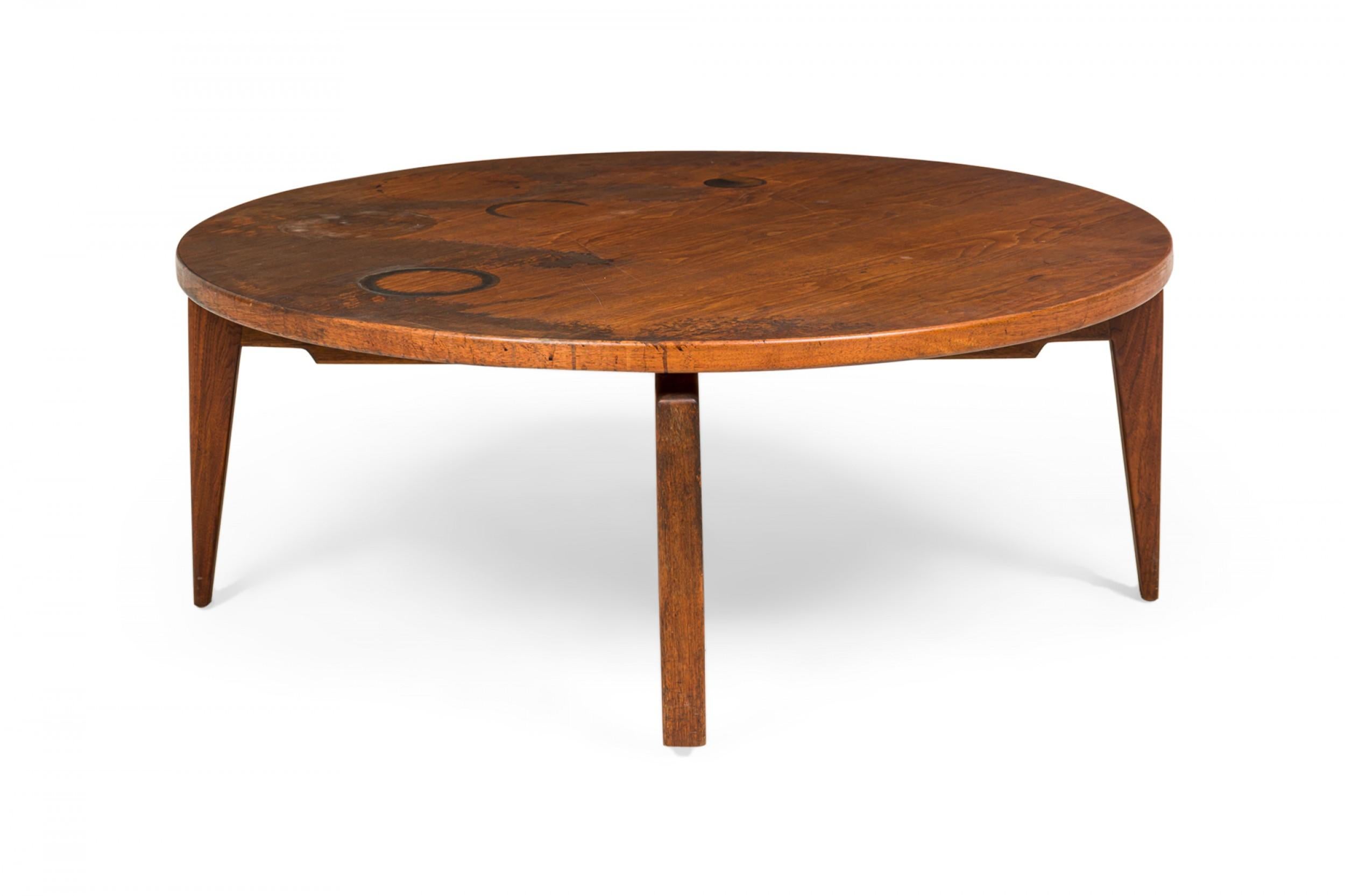 Jens Risom Danish Mid-Century Circular Walnut Revolving Lazy Susan Coffee Table For Sale 2