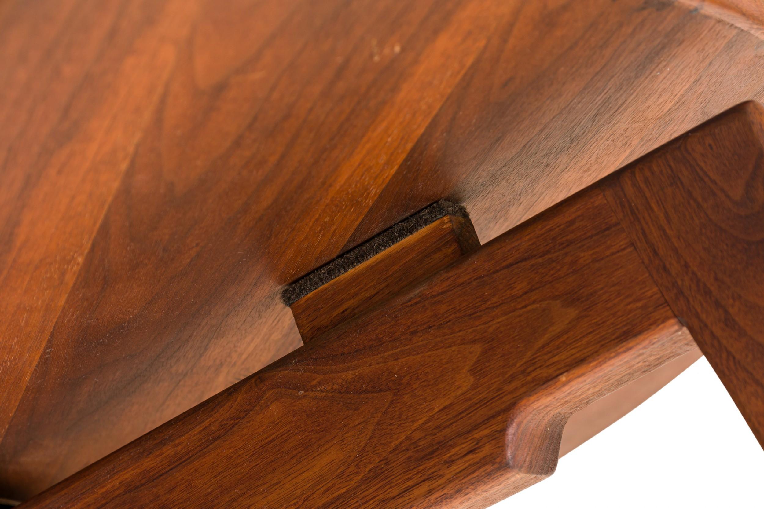 Jens Risom Danish Mid-Century Circular Walnut Revolving Lazy Susan Coffee Table For Sale 3