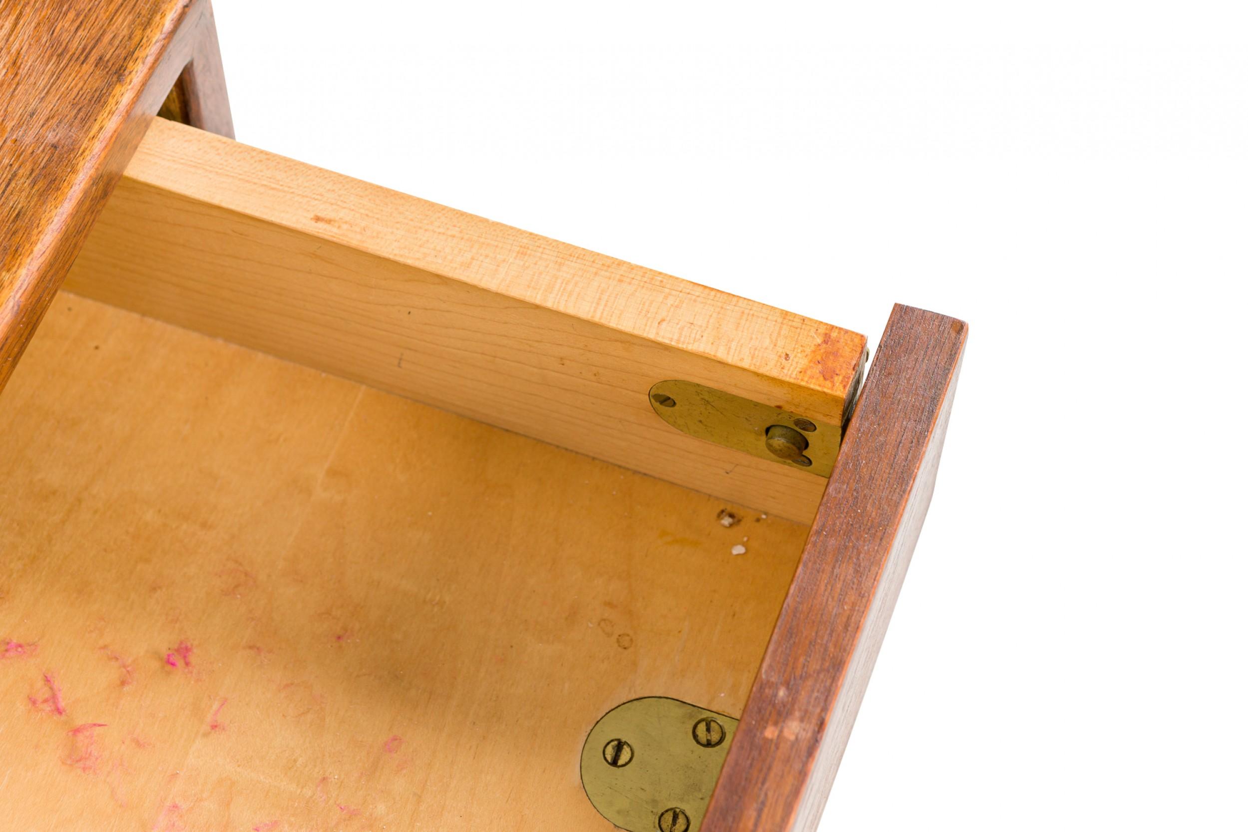 Jens Risom Danish Mid-Century Walnut 8-Drawer Dresser / Writing Desk For Sale 4