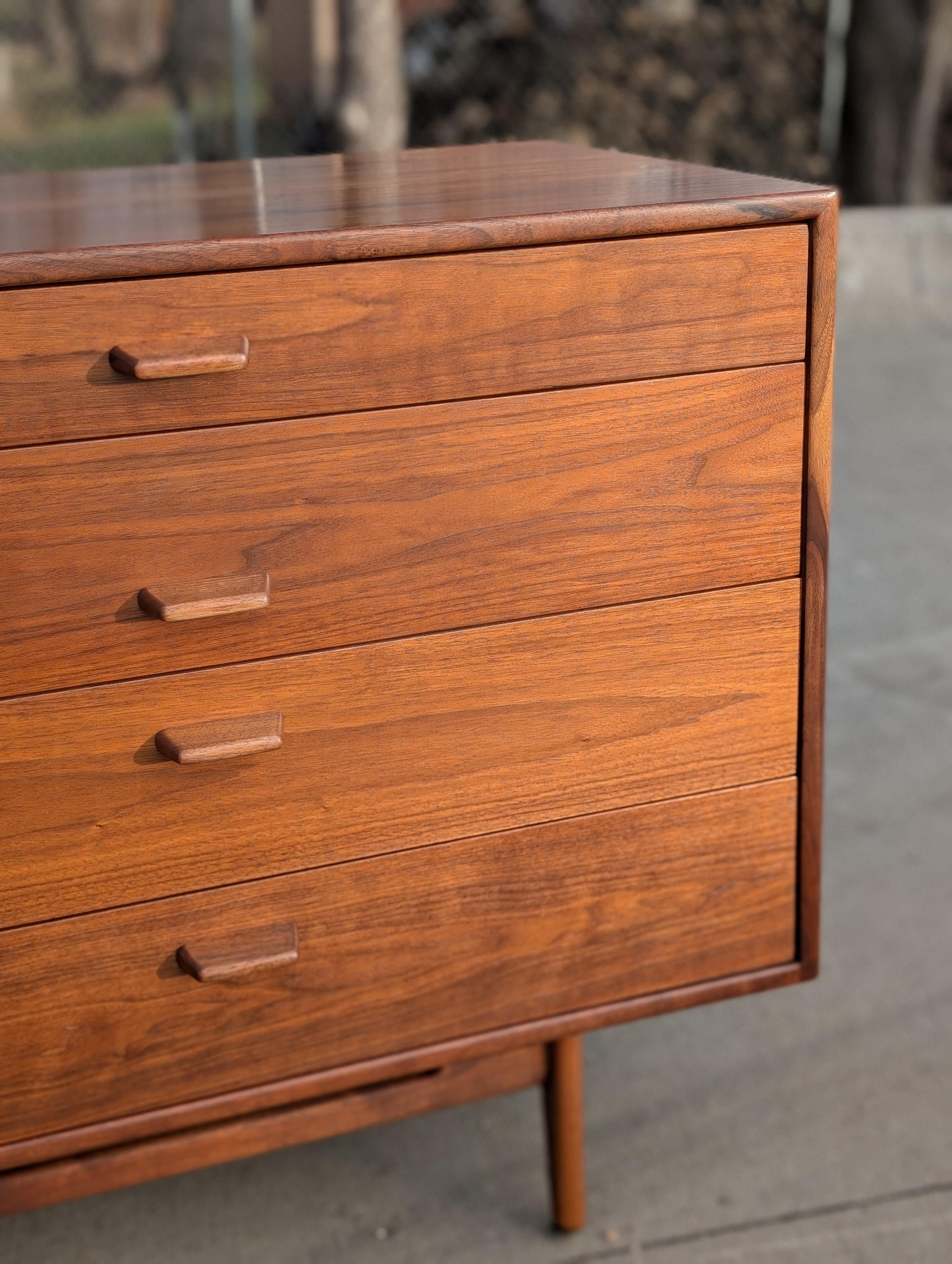 American Jens Risom Danish Mid-Century Walnut Dresser For Sale