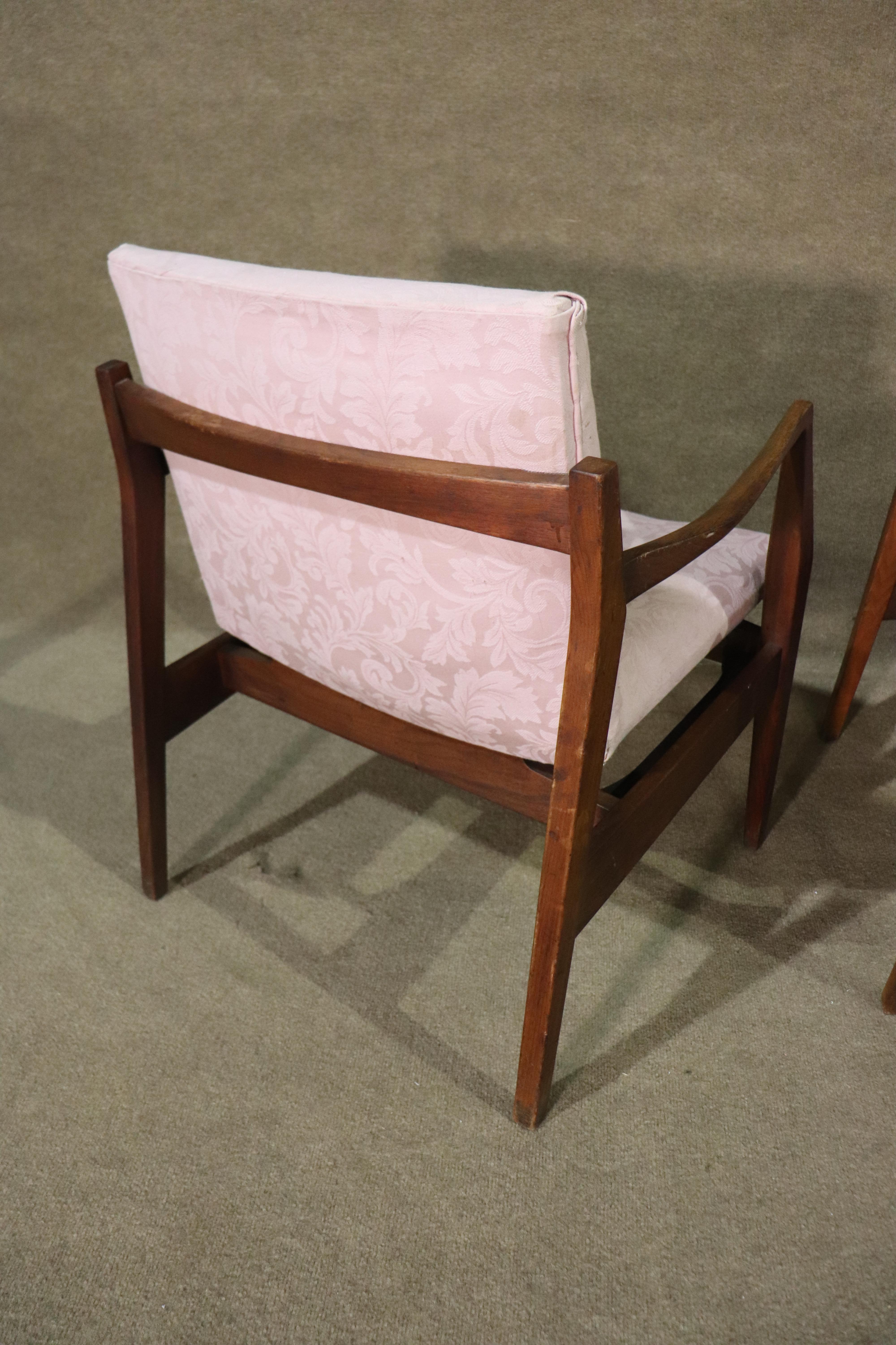 Mid-Century Modern Jens Risom Designed Armchairs - 1960 For Sale