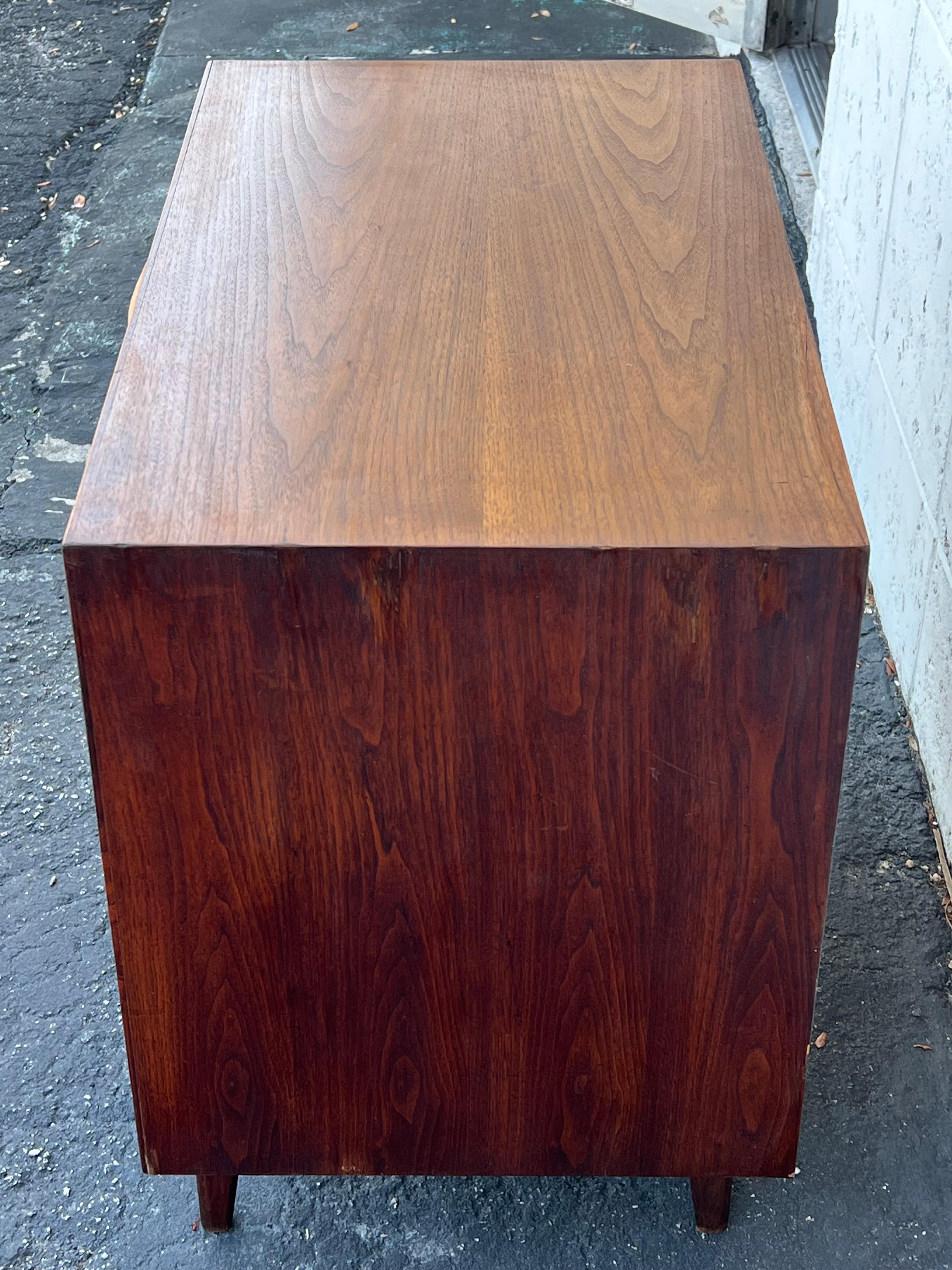 Jens Risom Dresser Walnut Ca' 1960's Mid Century For Sale 4