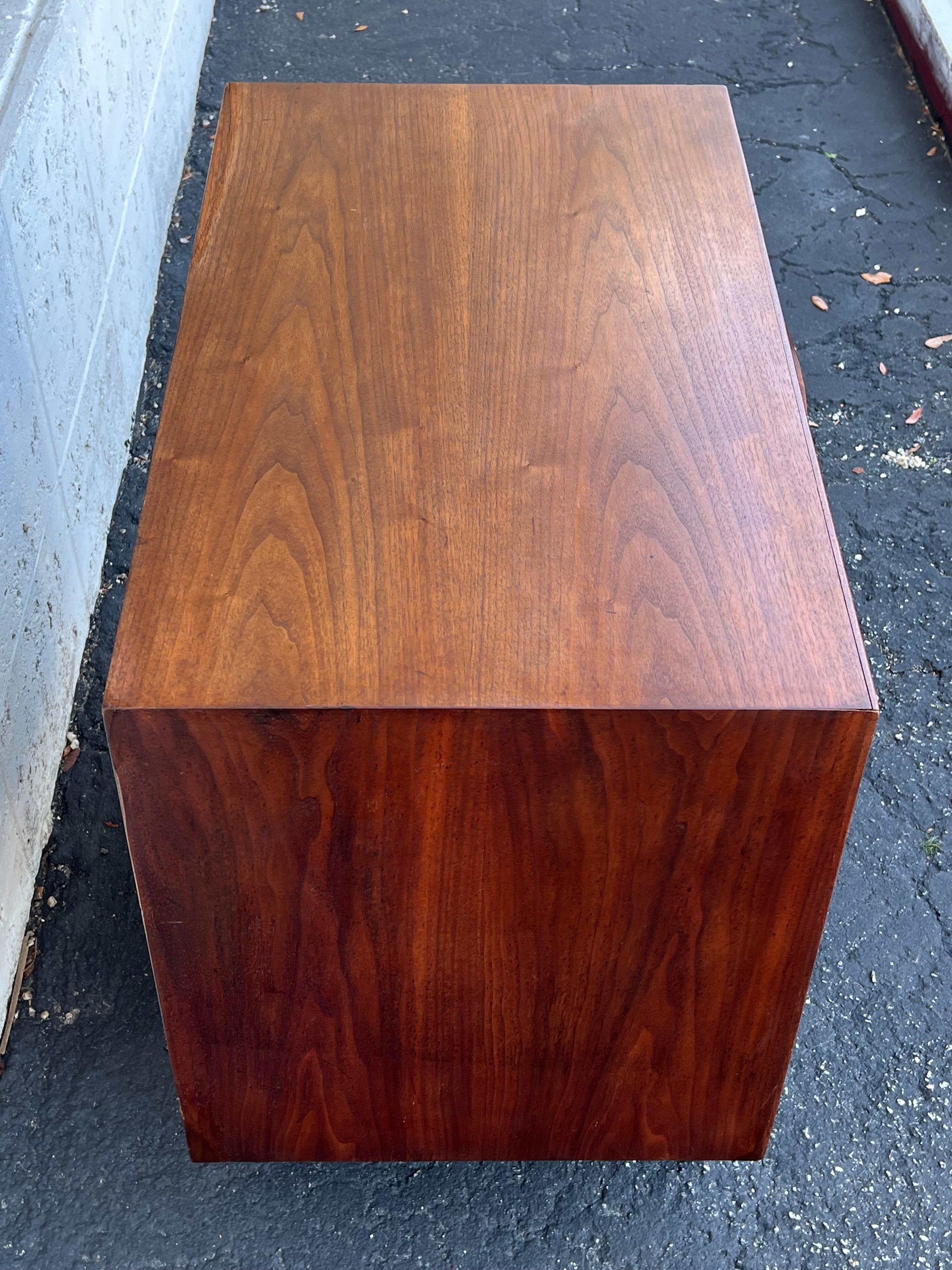 Jens Risom Dresser Walnut Ca' 1960's Mid Century For Sale 3