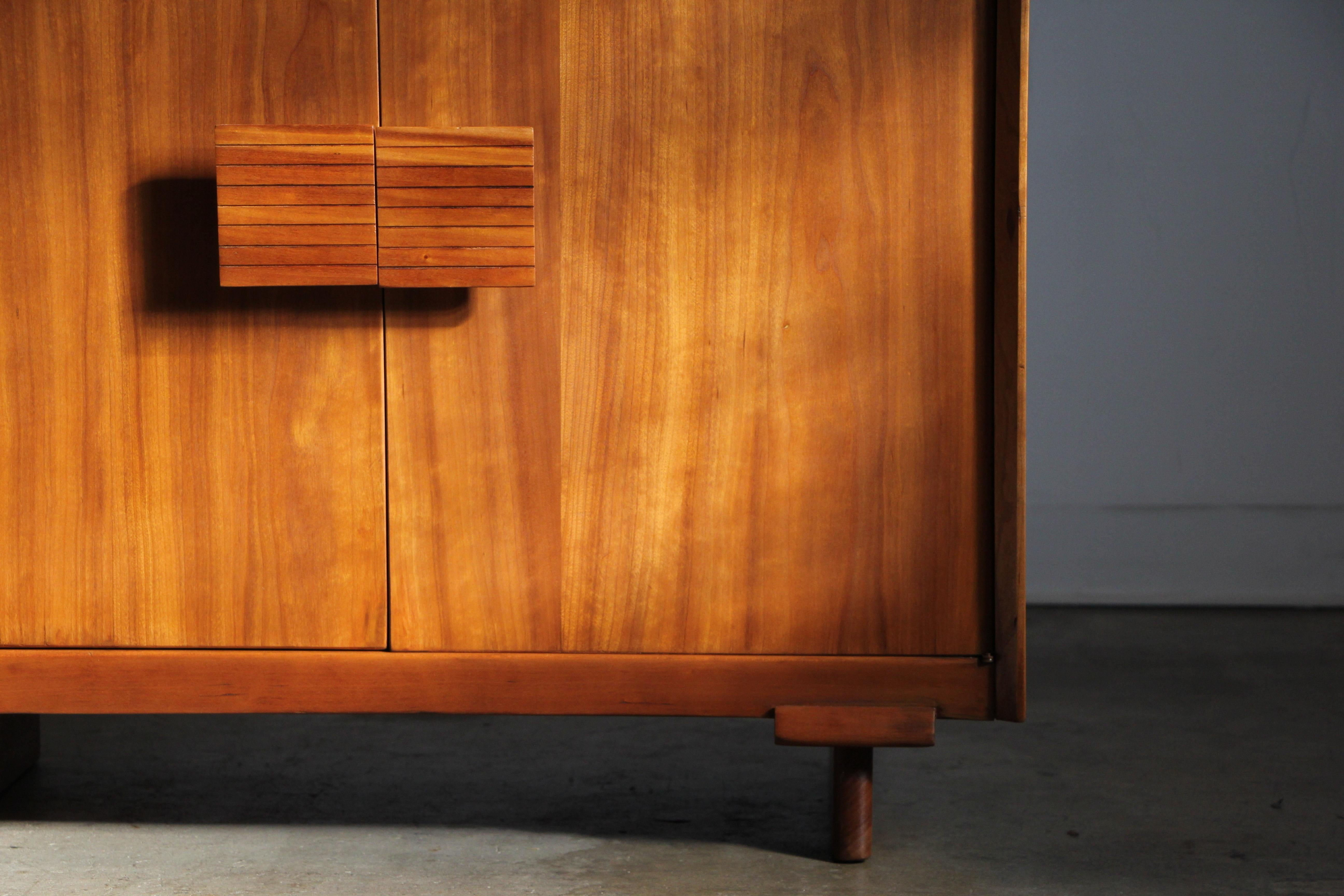 Jens Risom Early Bar Cabinet for Knoll, 1940s 4