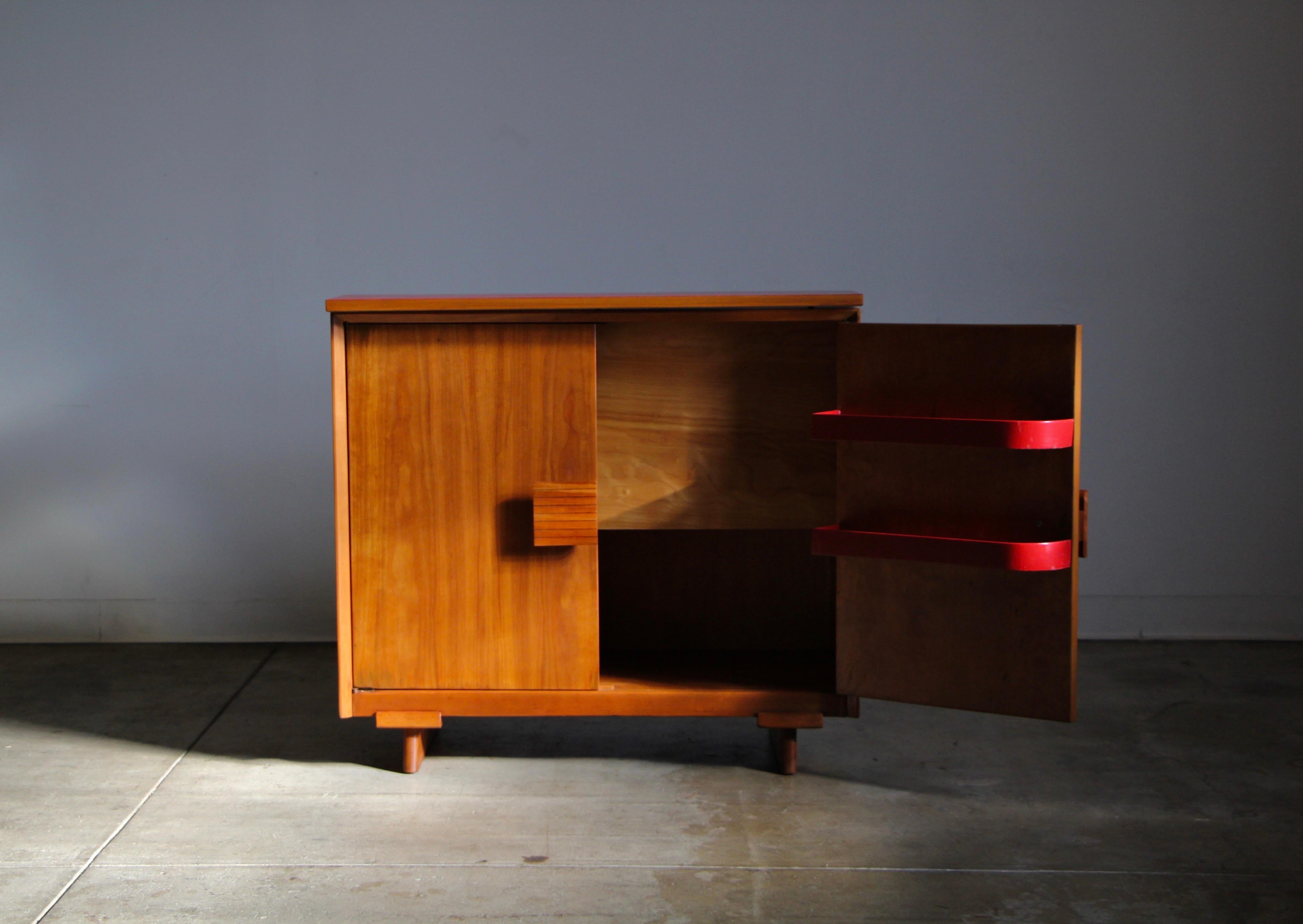 Mid-Century Modern Jens Risom Early Bar Cabinet for Knoll, 1940s