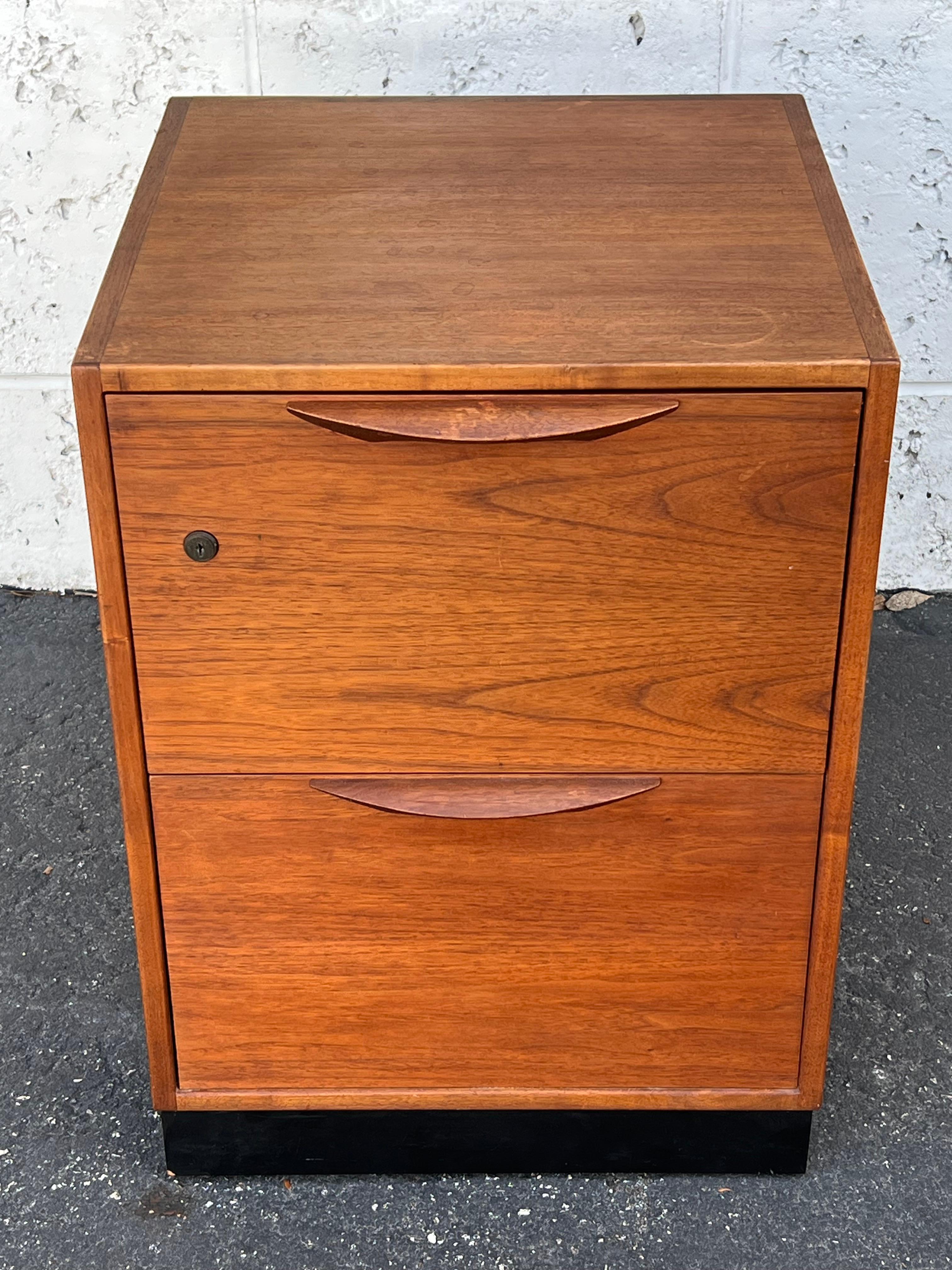 Jens Risom Filing Cabinet in Walnut 2