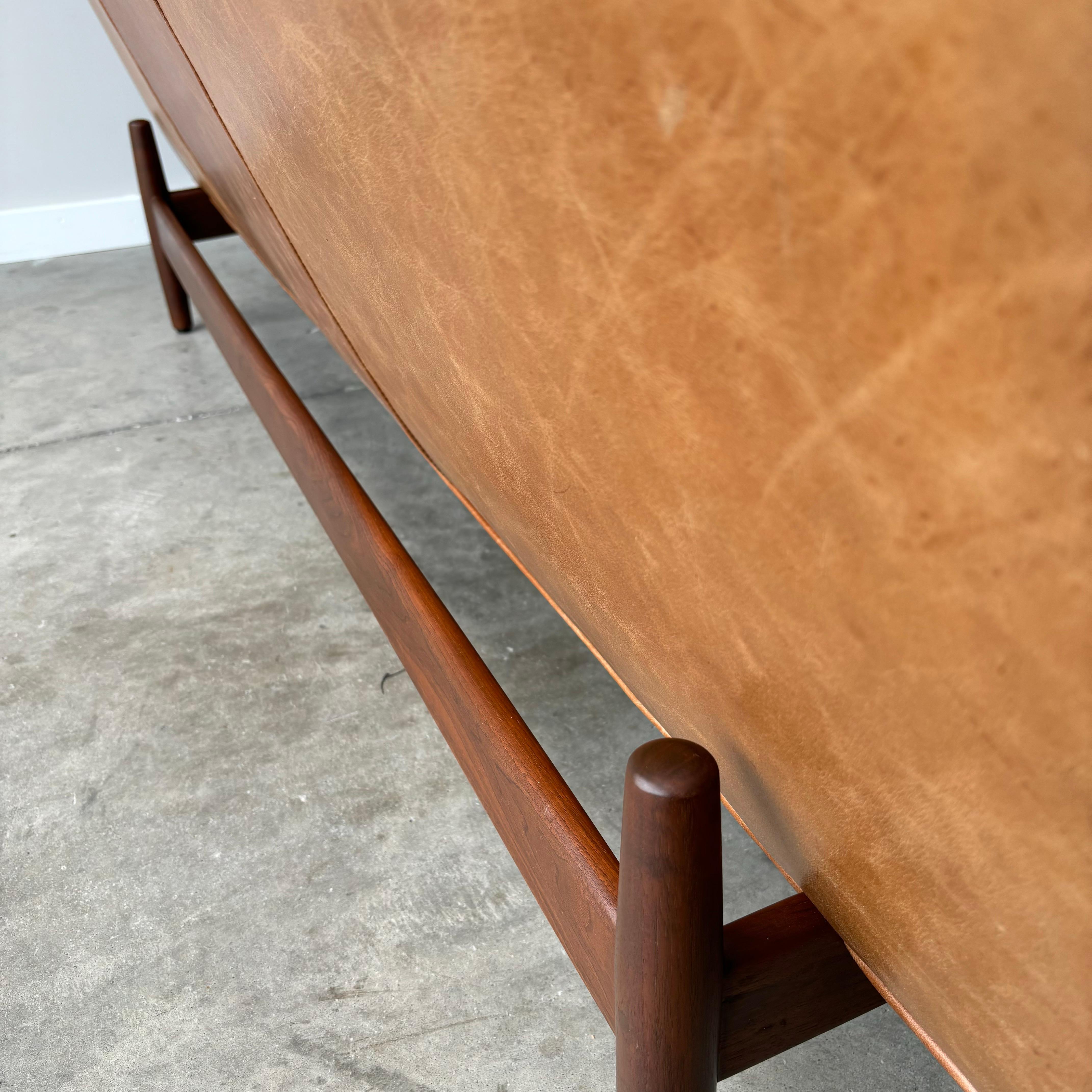 20th Century Jens Risom Floating Sofa, 1960s For Sale