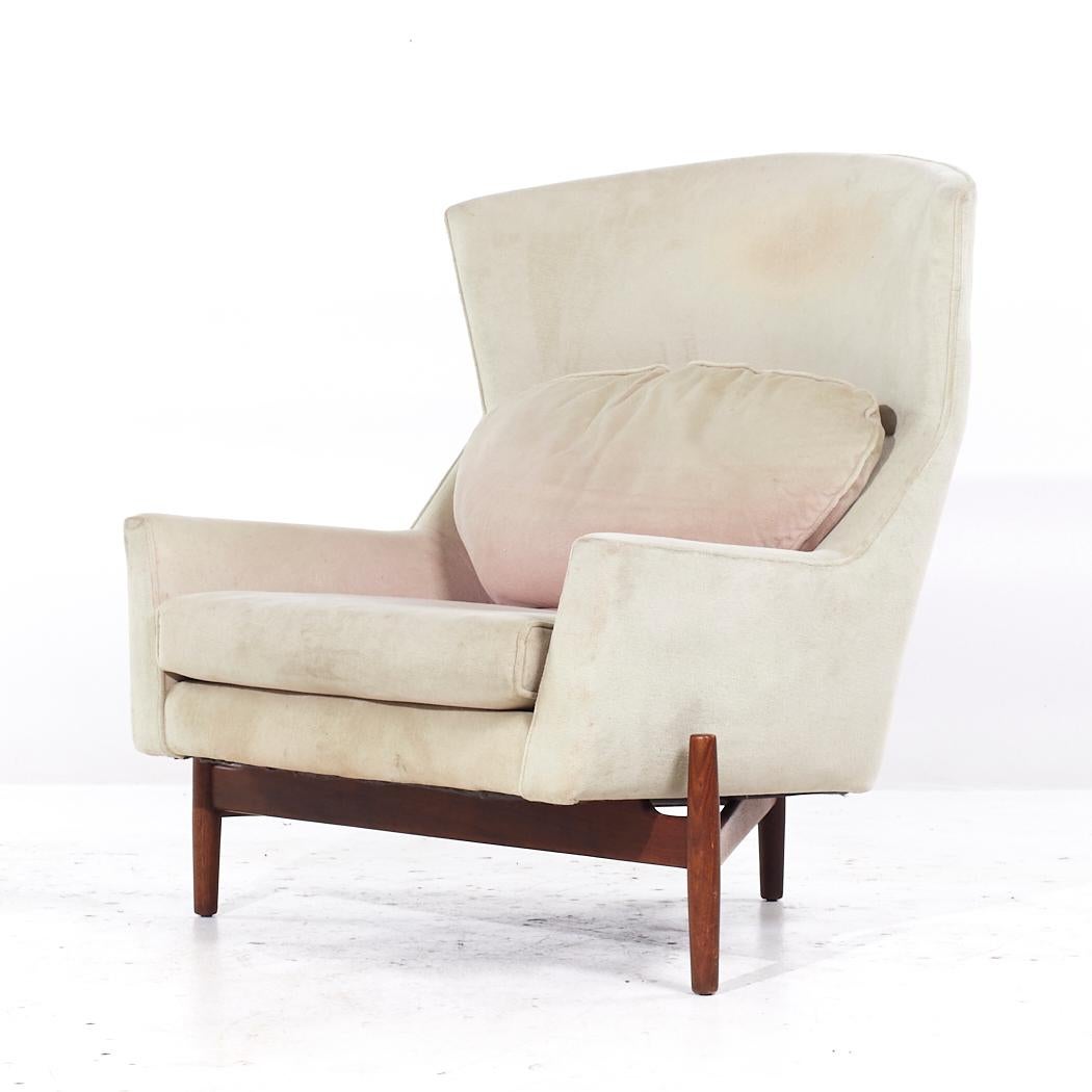 Jens Risom para Jens Risom Design Silla grande de nogal de mediados de siglo Moderno de mediados de siglo en venta