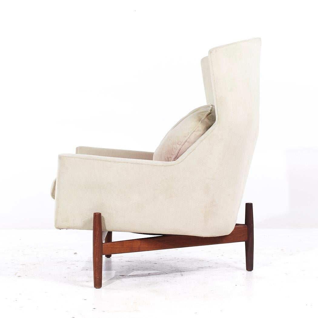 Jens Risom para Jens Risom Design Silla grande de nogal de mediados de siglo en venta 1