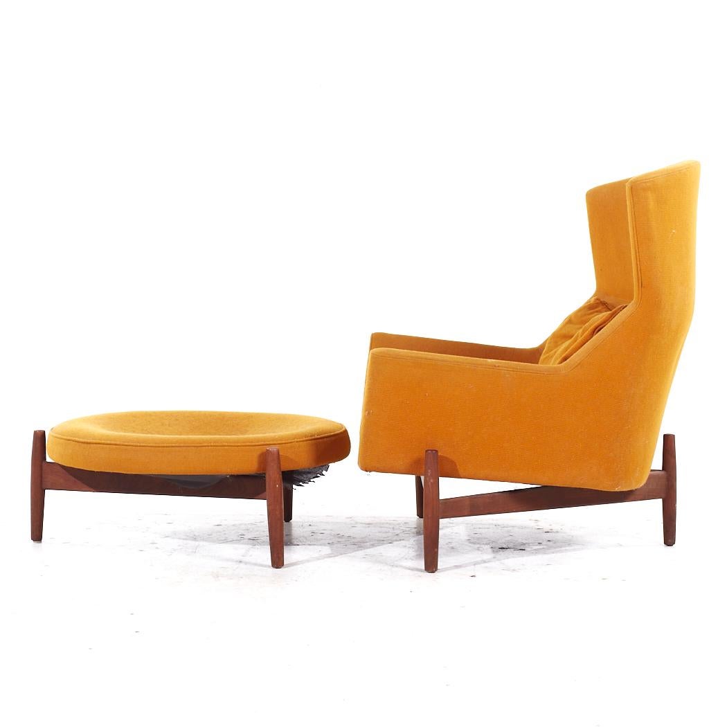 Jens Risom für Jens Risom Design Mid Century Nussbaum Big Chair mit Ottomane im Angebot 1