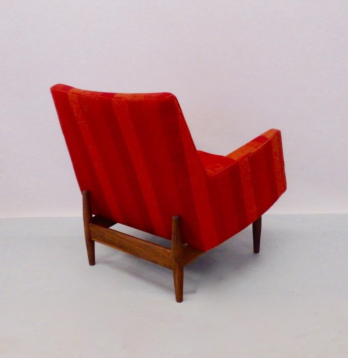 Jens Risom  Walnut Base Lounge Chair as Found Original Girard Fabric In Good Condition In Ferndale, MI