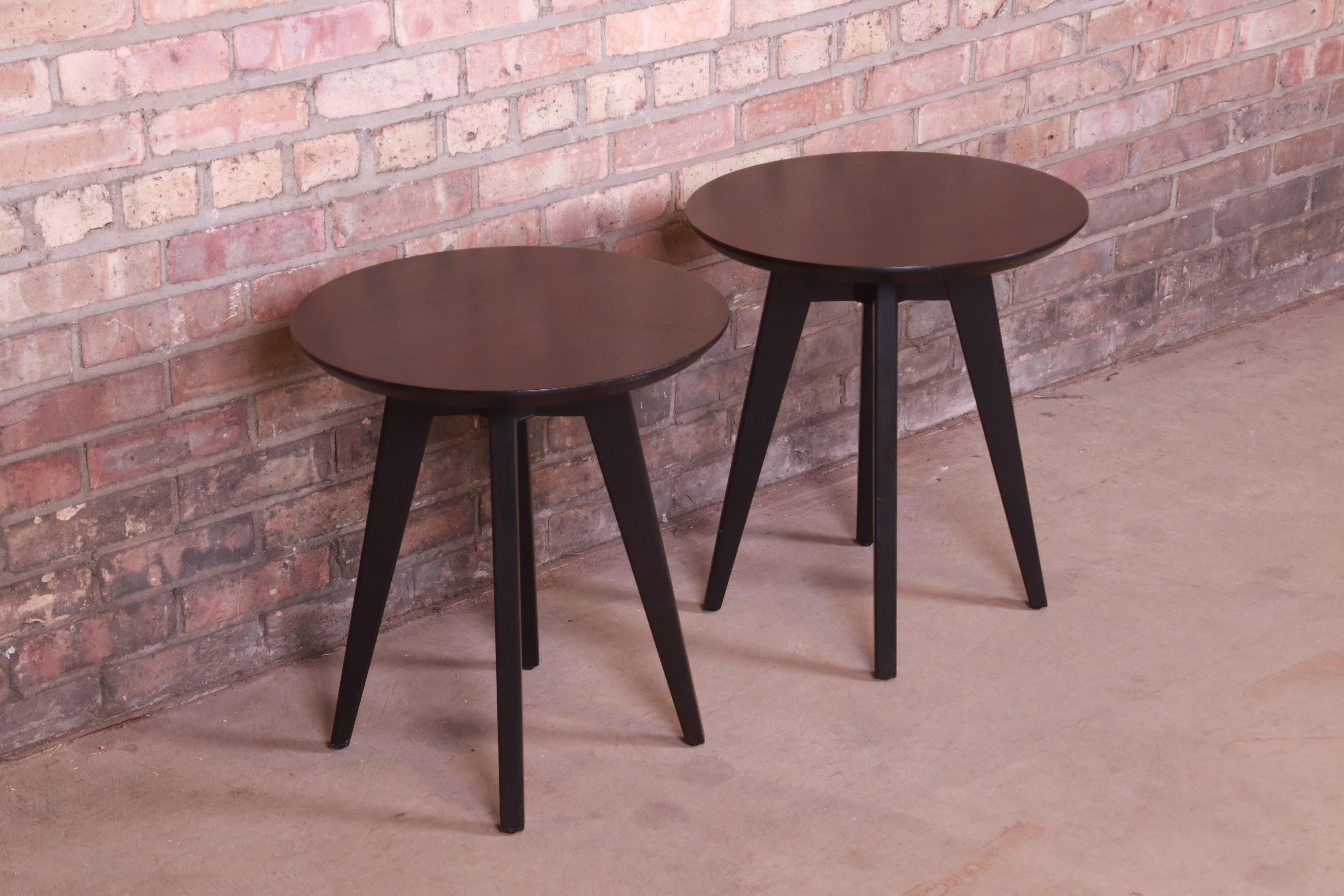 20th Century Jens Risom for Knoll Mid-Century Modern Black Lacquered Side Tables, Pair