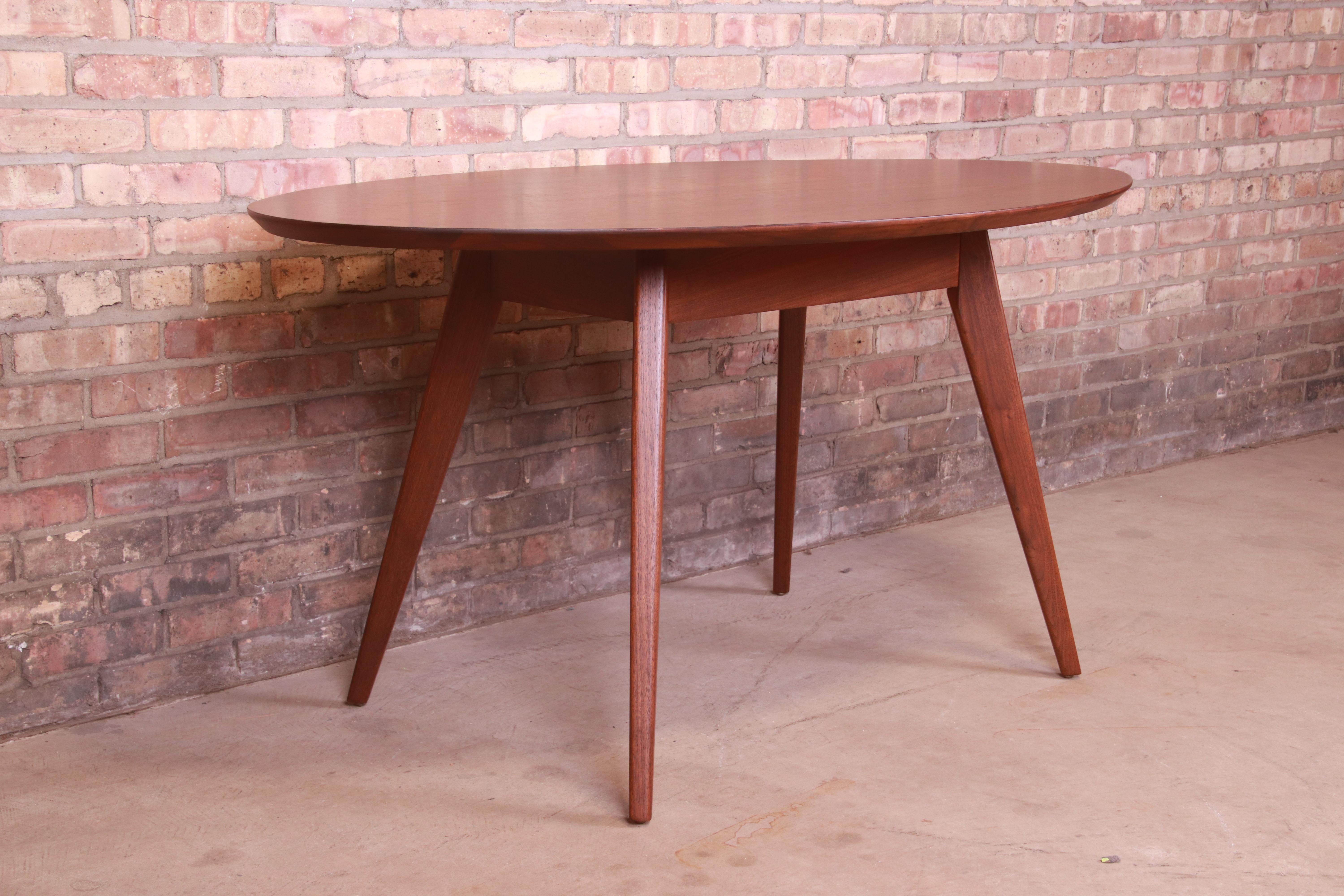 20th Century Jens Risom for Knoll Mid-Century Modern Walnut Dining or Game Table, Refinished