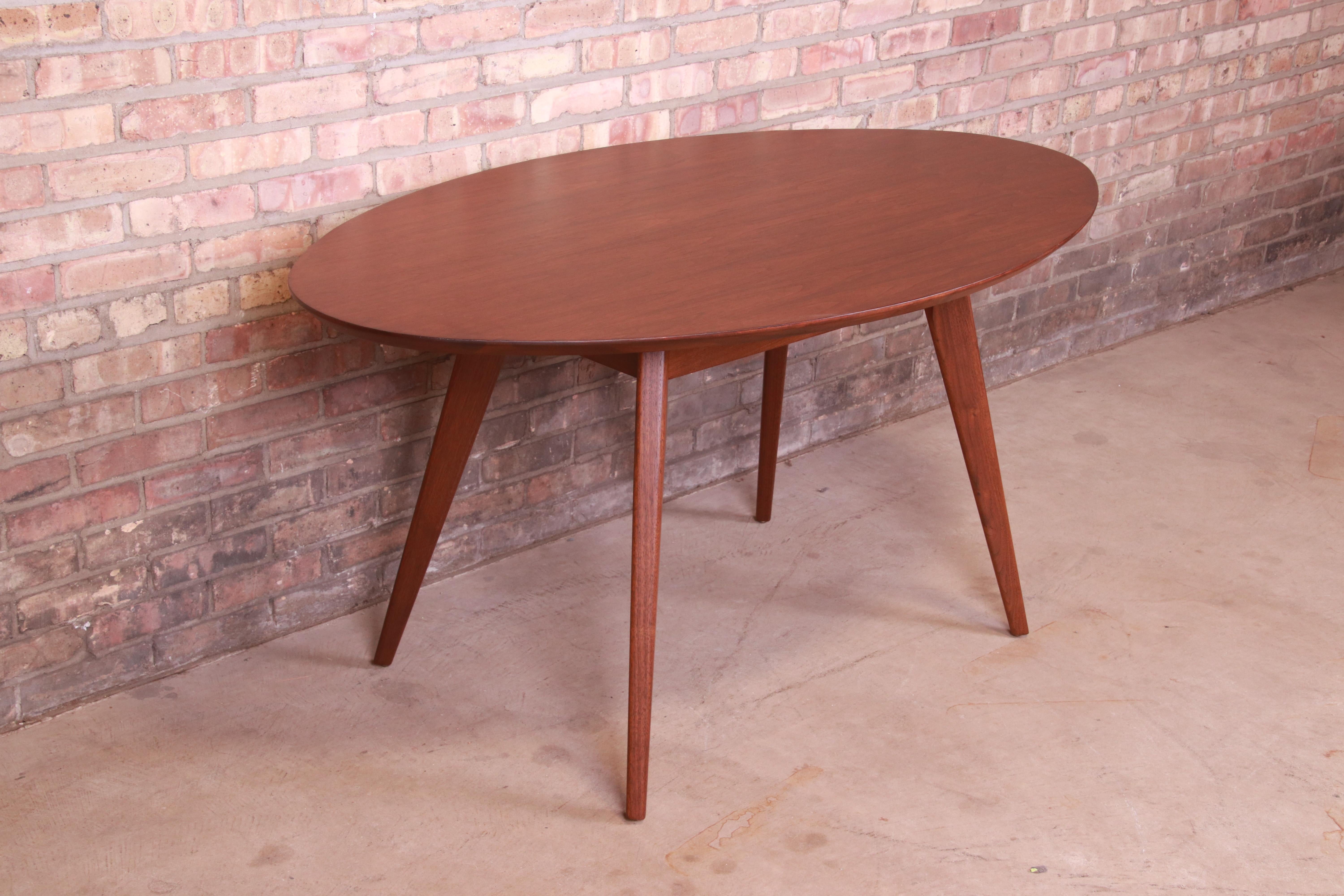 Jens Risom for Knoll Mid-Century Modern Walnut Dining or Game Table, Refinished 1