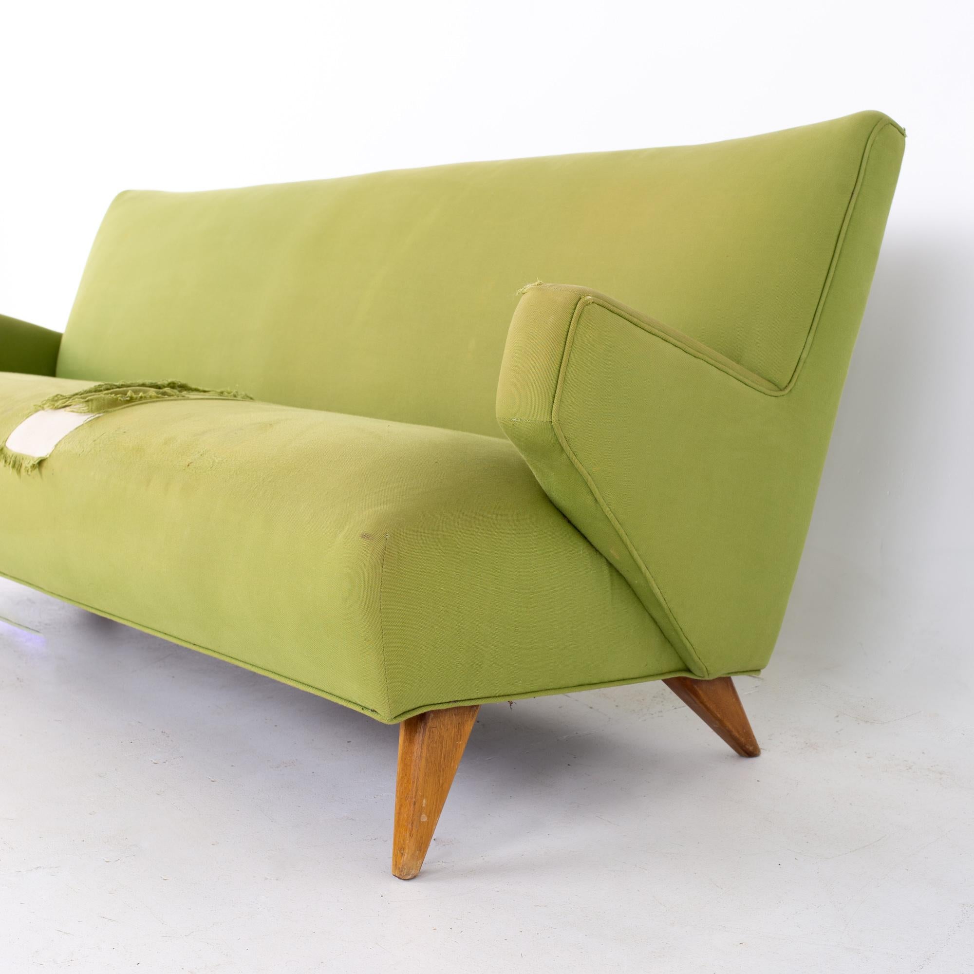 Jens Risom for Knoll Mid Century Sofa In Good Condition In Countryside, IL