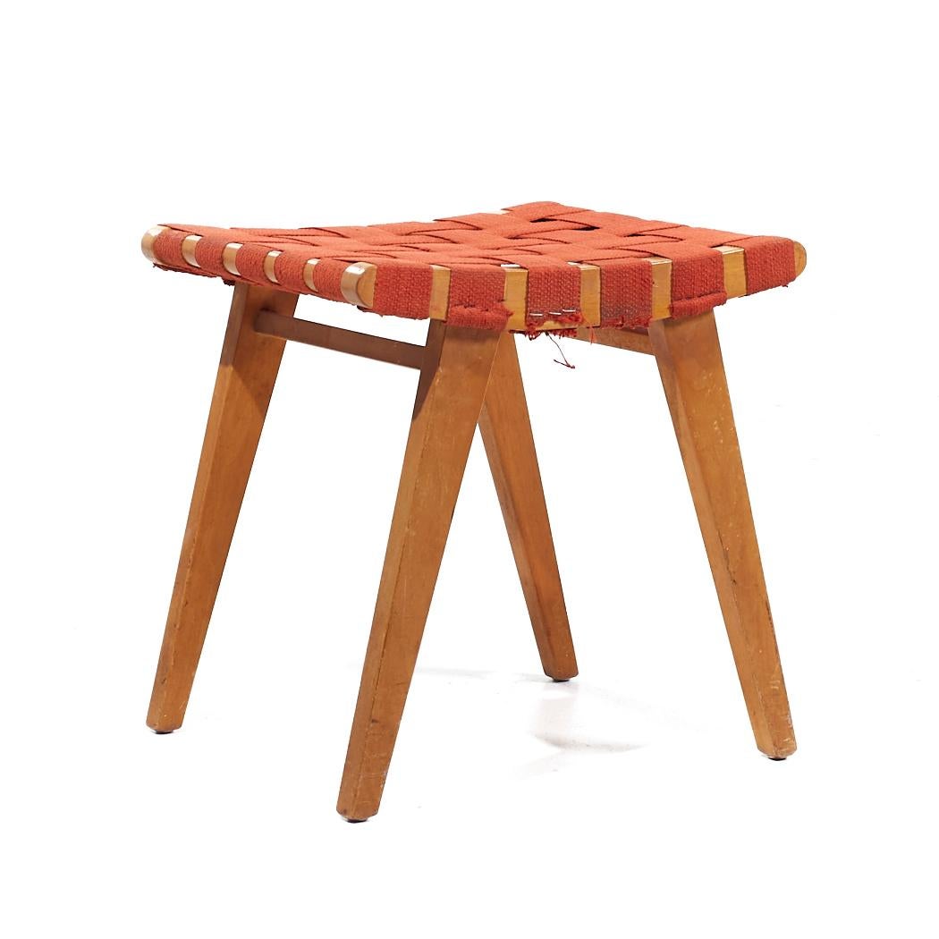 Jens Risom for Knoll Mid Century Strap Stool Ottoman In Good Condition For Sale In Countryside, IL