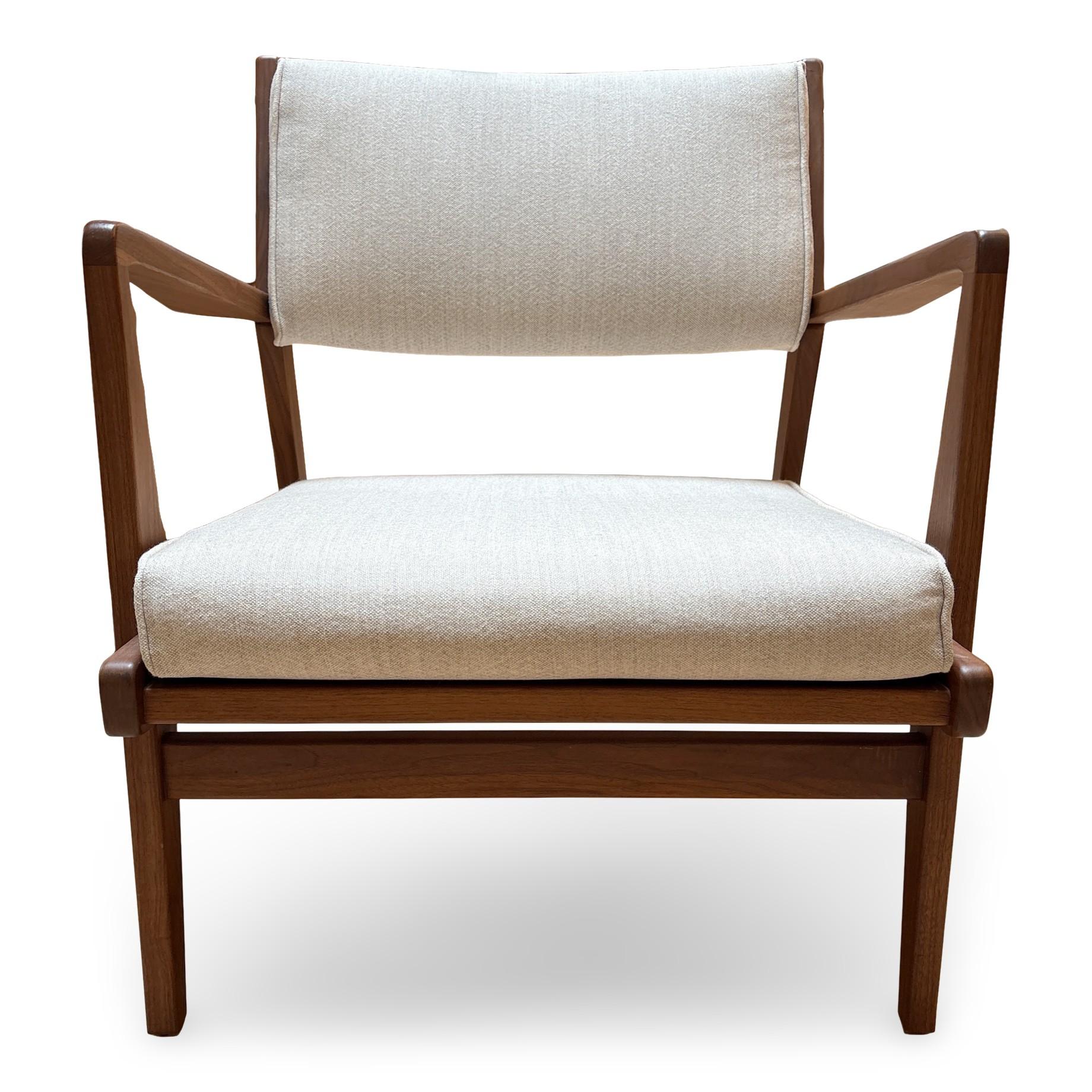 Mid-Century Modern Chaise longue en noyer 