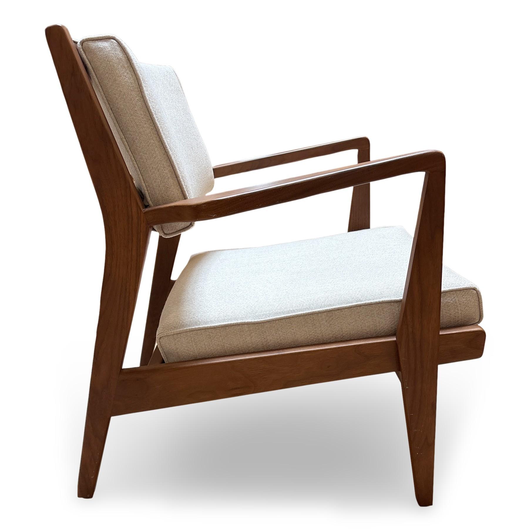 Chaise longue en noyer 