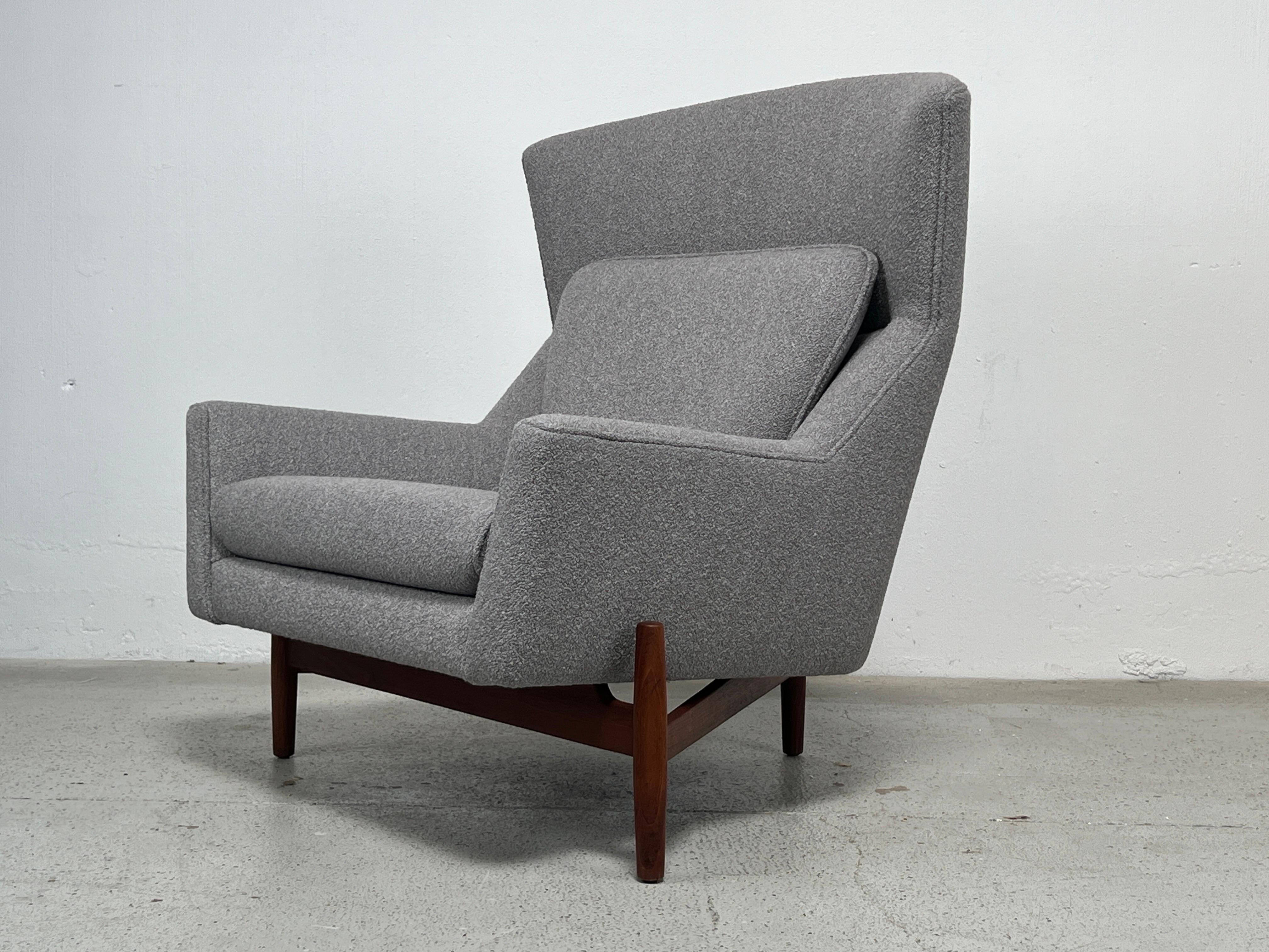 Jens Risom Large Lounge Chair For Sale 12