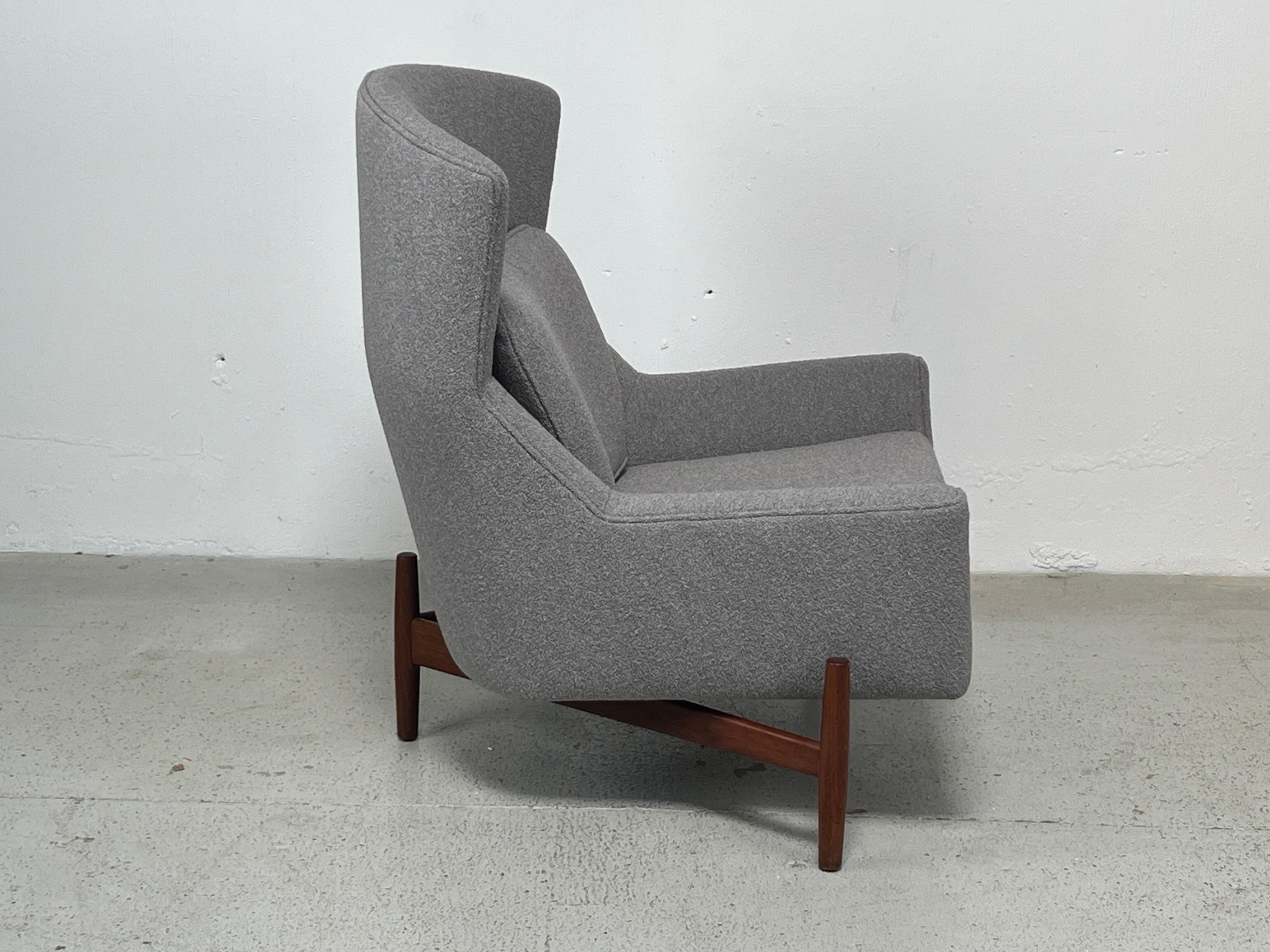 Jens Risom Large Lounge Chair For Sale 2