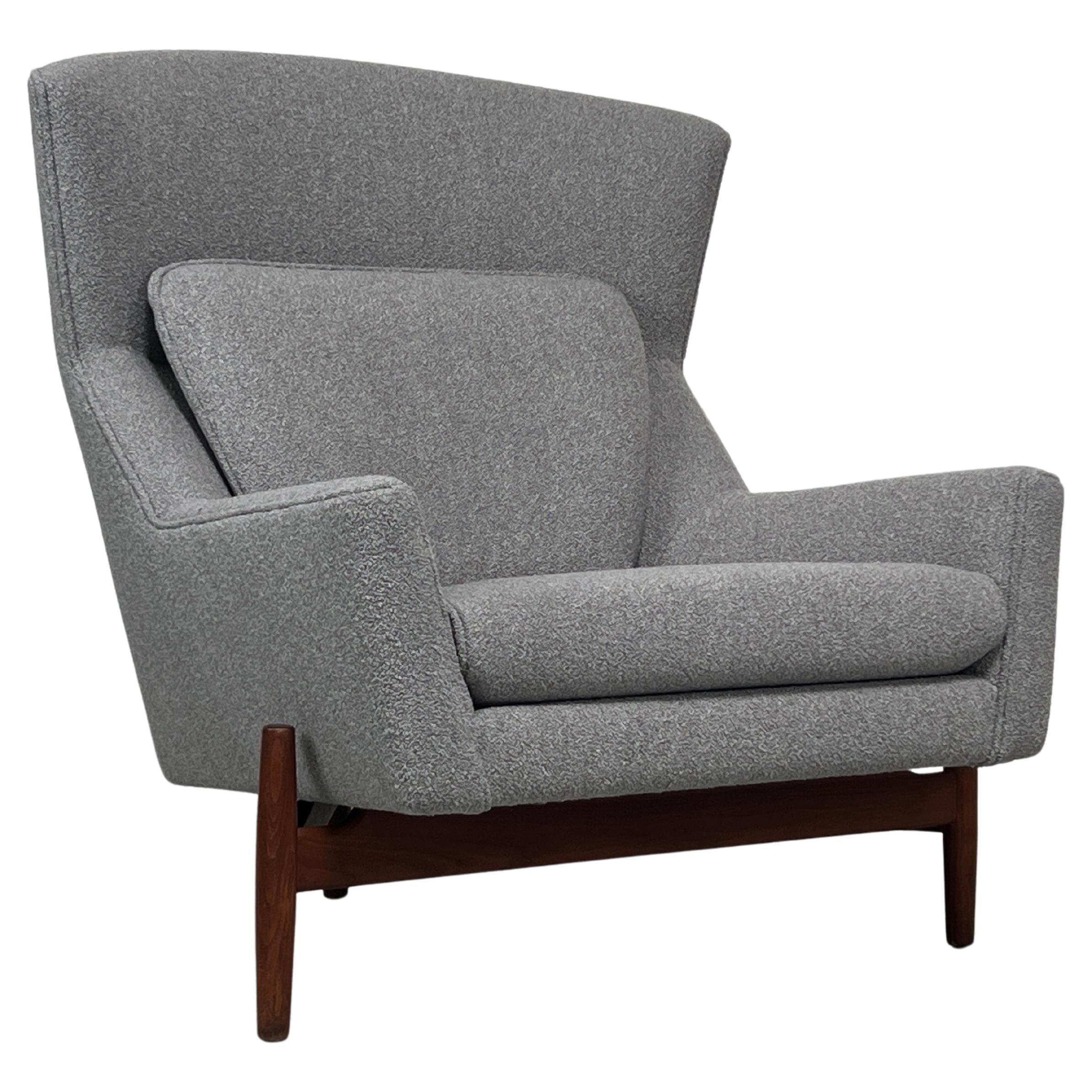 Jens Risom Large Lounge Chair For Sale