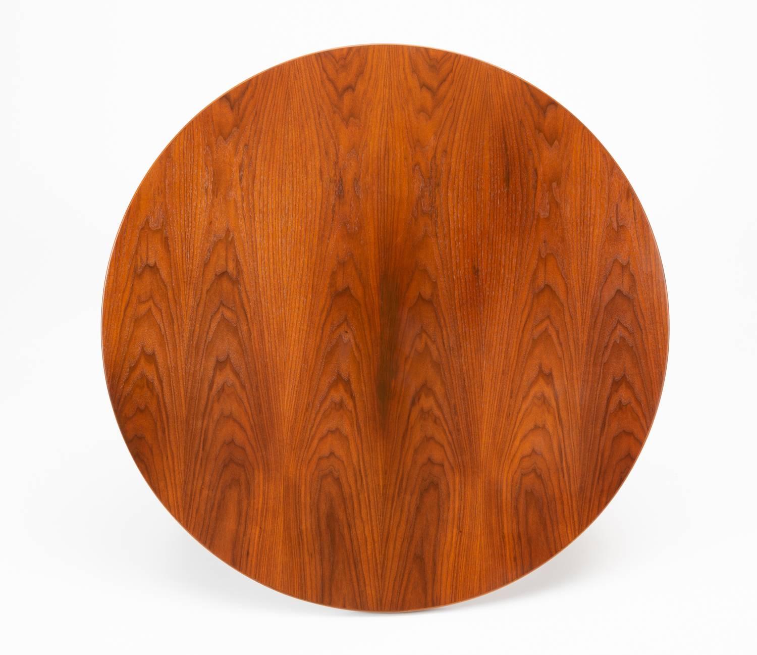 Jens Risom Lazy Susan Coffee Table In Excellent Condition In Los Angeles, CA