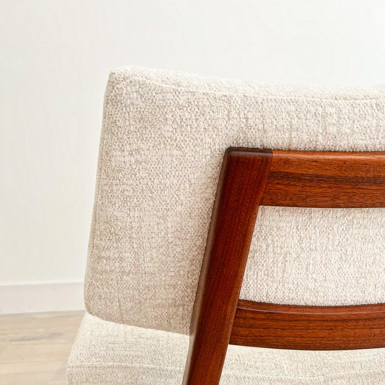 Mid-Century Modern Jens Risom Lounge Chair Model U416, Midcentury Low Slipper in Walnut + Boucle