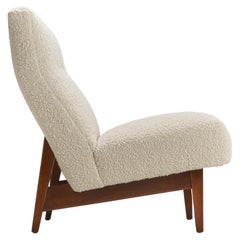 Jens Risom, Lounge Chair, Walnut, White Fabric, USA, 1950s