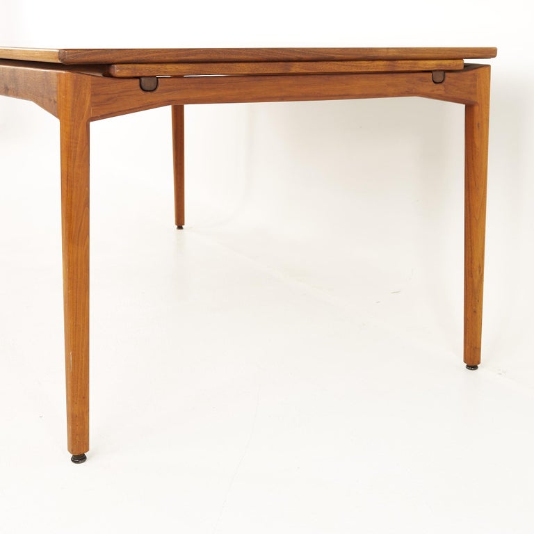 Jens Risom MCM Walnut Dining Table Hidden Leaf Dining Table with 2 Leaves at 1stDibs