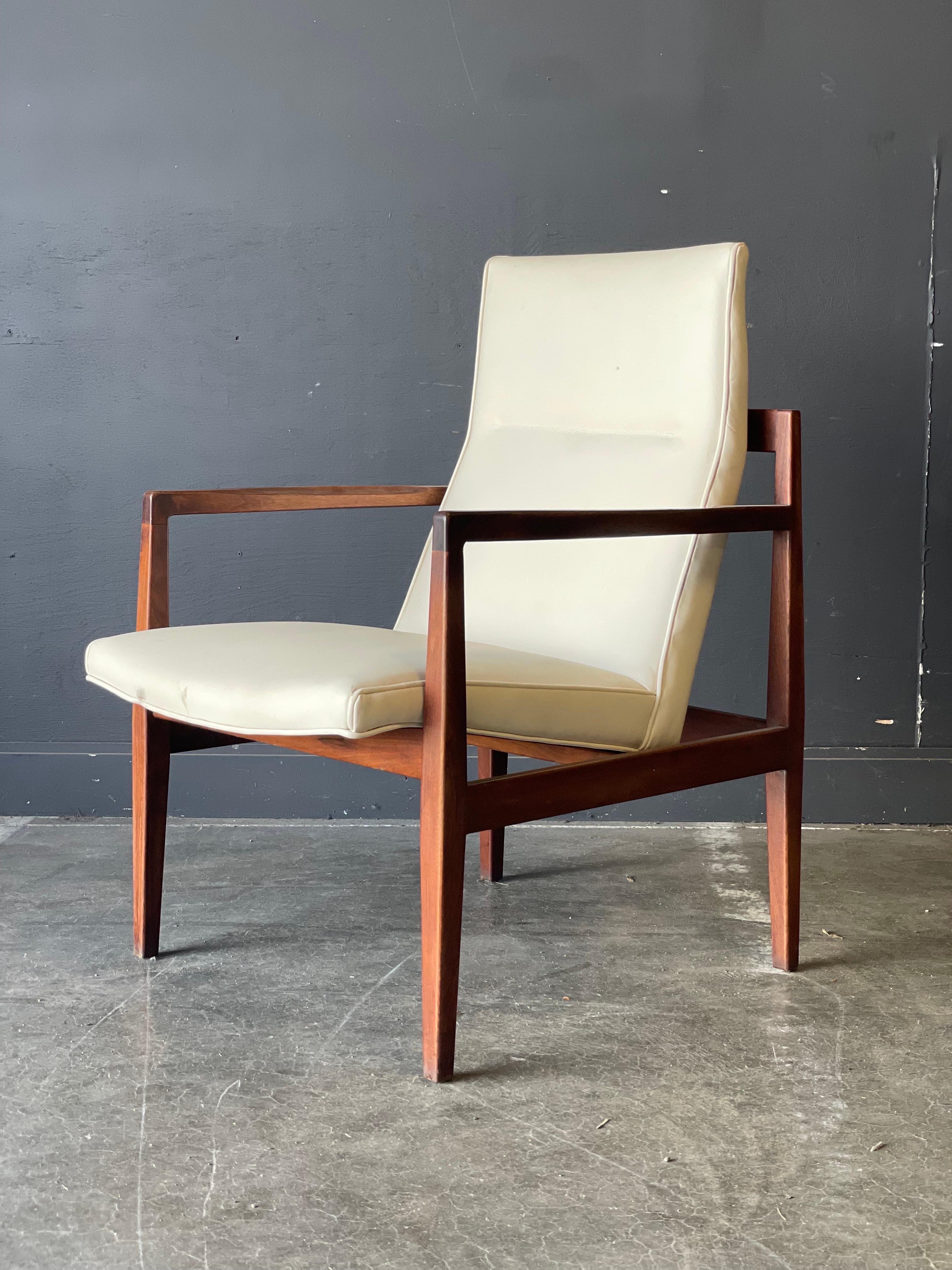 Jens Risom Mid Century Arm Chair For Sale 1