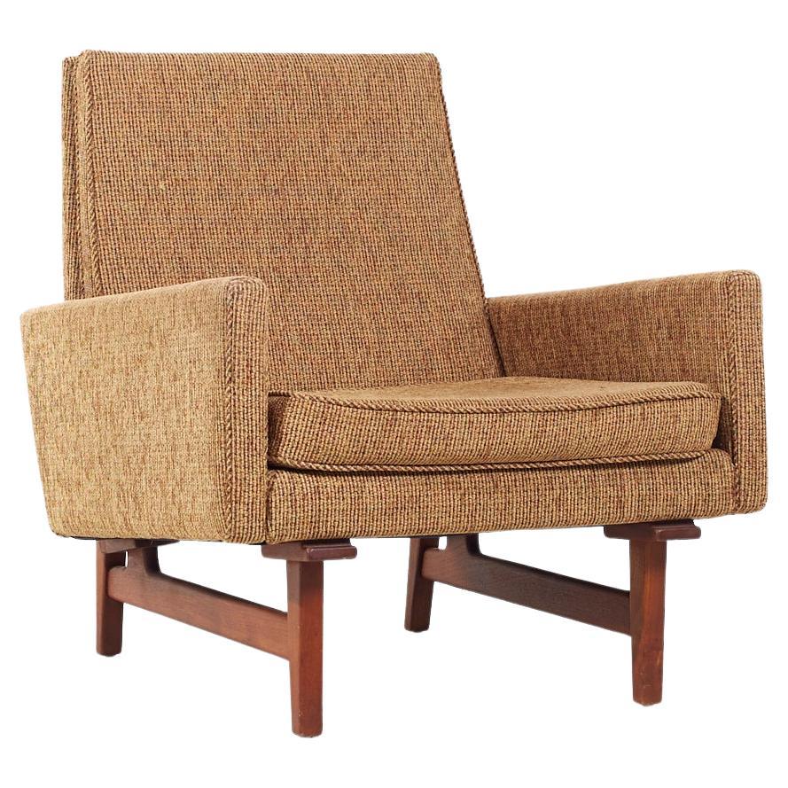 Jens Risom Mid Century Bracket Back Walnut Lounge Chair For Sale