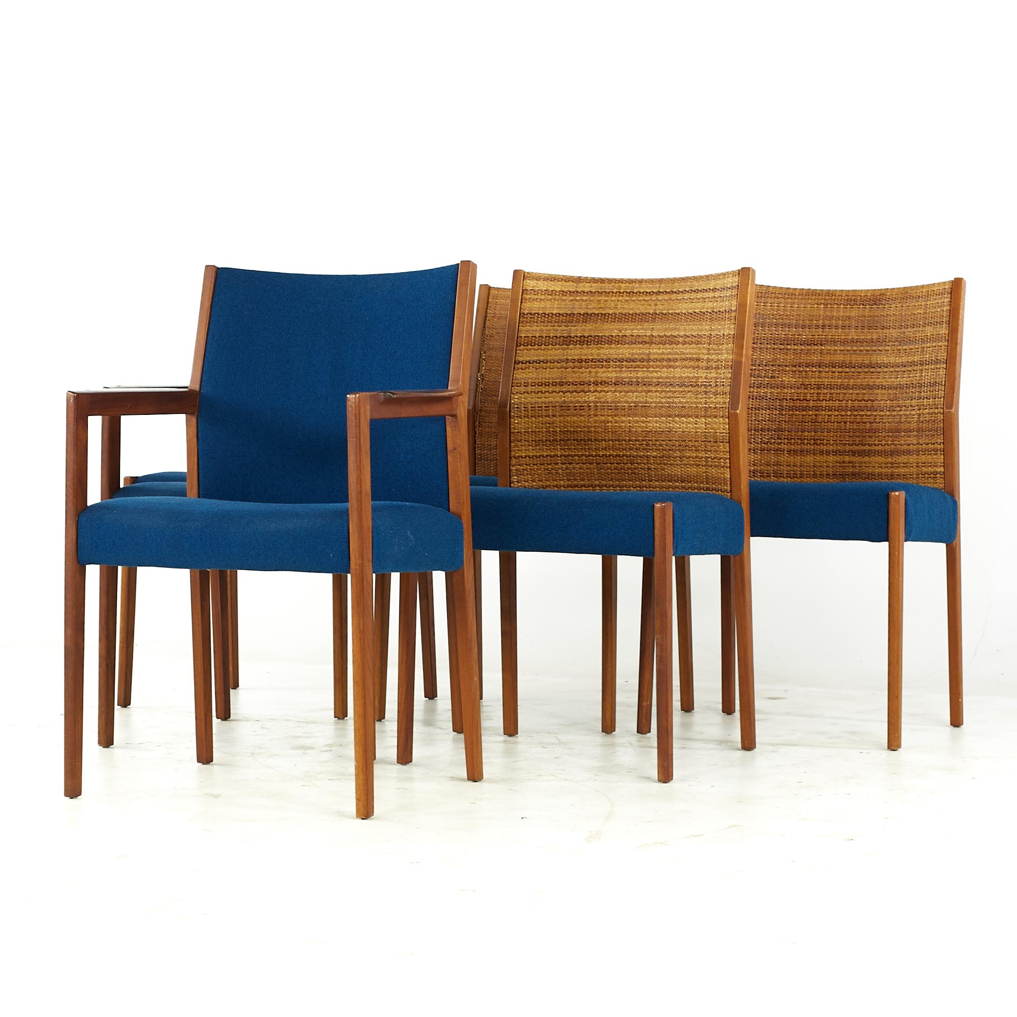 Mid-Century Modern Jens Risom Mid Century Cane and Walnut Dining Chairs - Set of 6 en vente