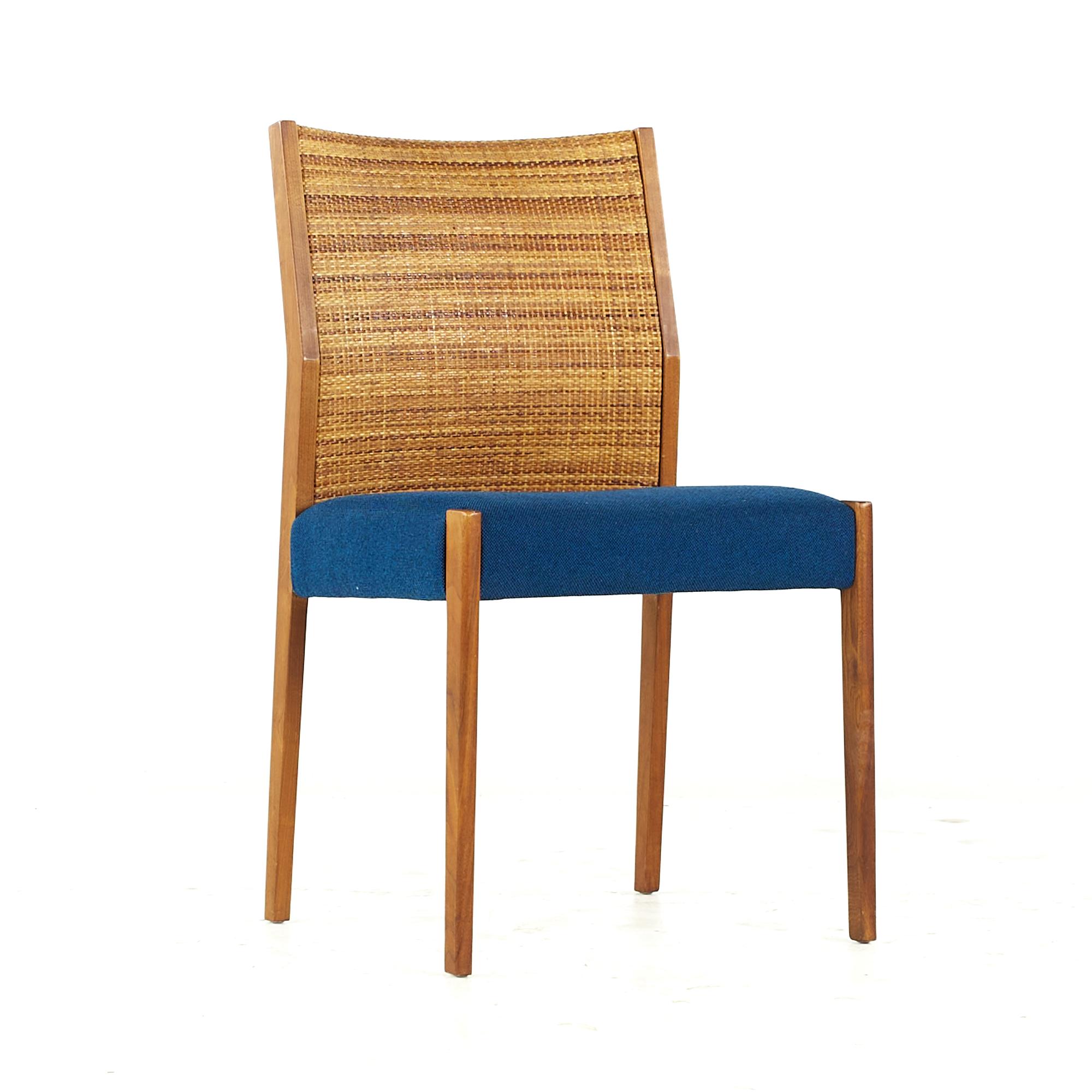 Américain Jens Risom Mid Century Cane and Walnut Dining Chairs - Set of 6 en vente