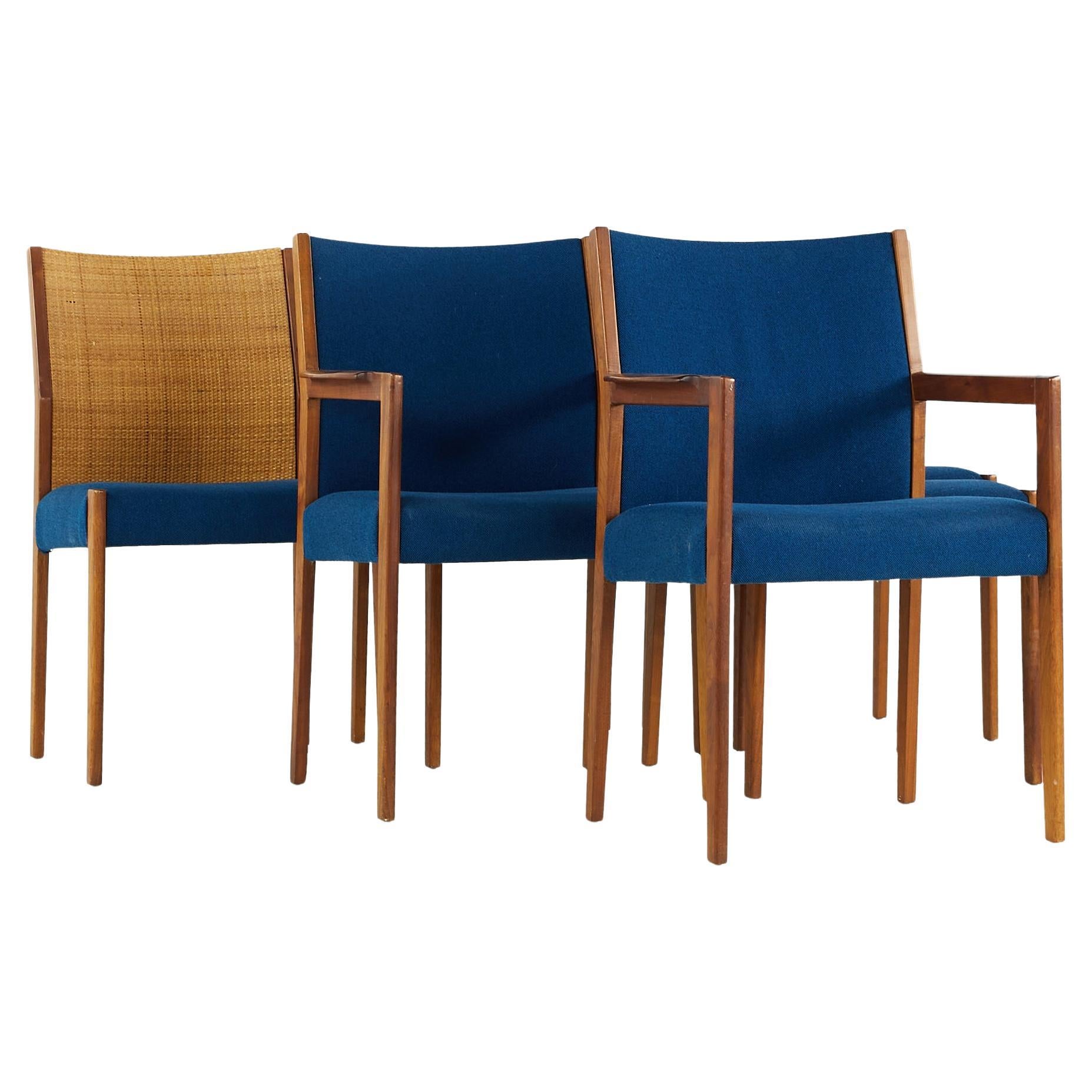Jens Risom Mid Century Cane and Walnut Dining Chairs - Set of 6 en vente