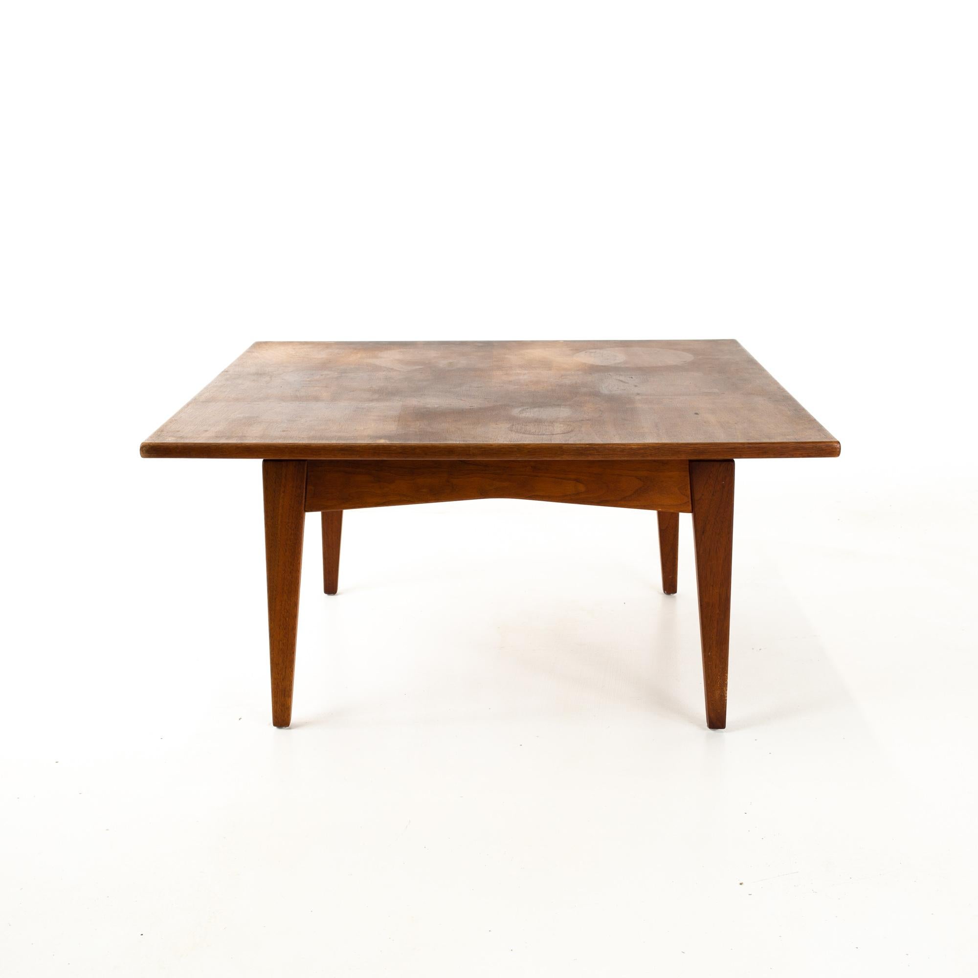 Mid-Century Modern Jens Risom Mid Century Coffee Table For Sale