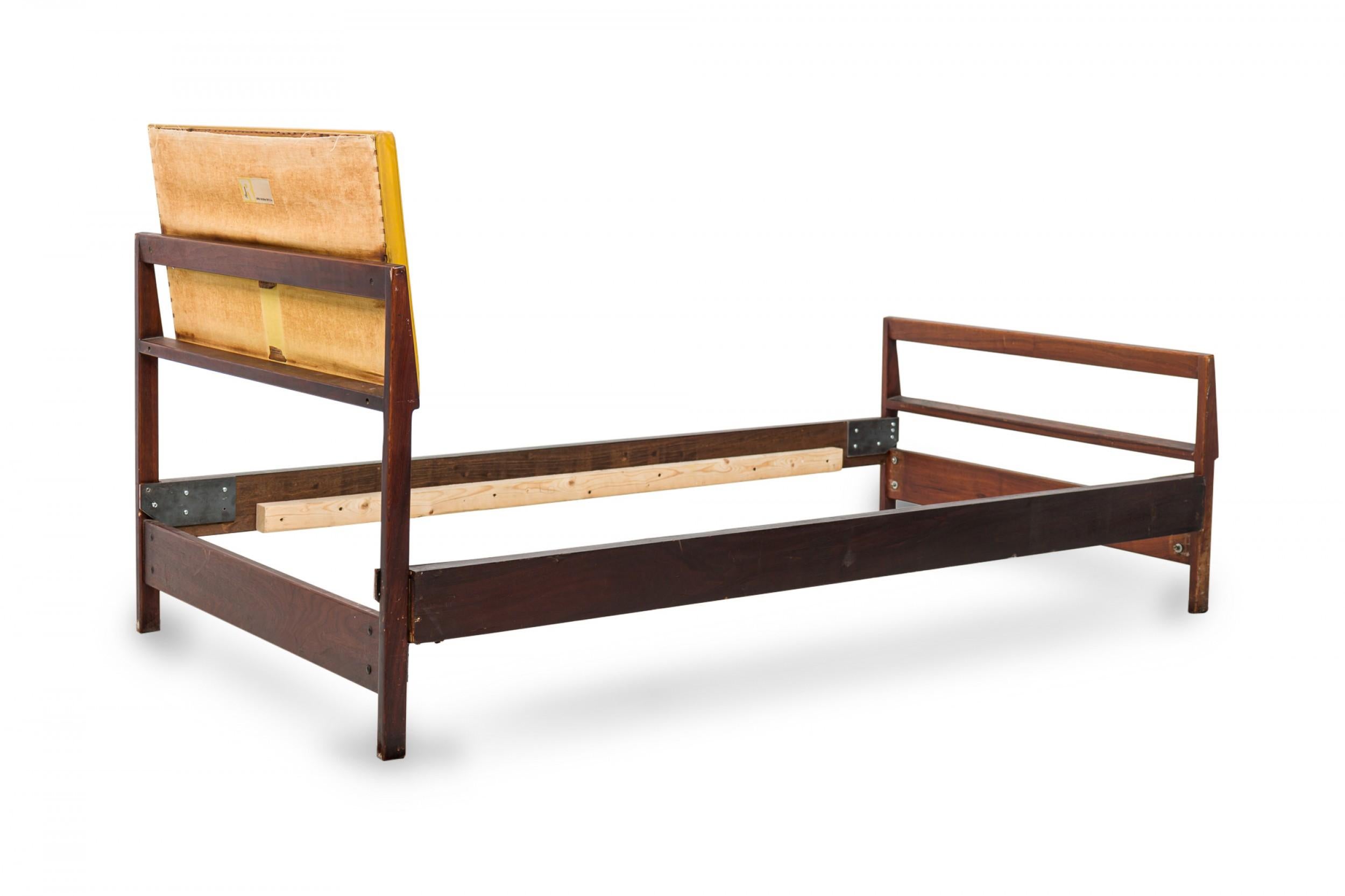Jens Risom Mid-Century Danish Single Bed Head & Footboards with Vinyl Cushions In Fair Condition For Sale In Queens, NY