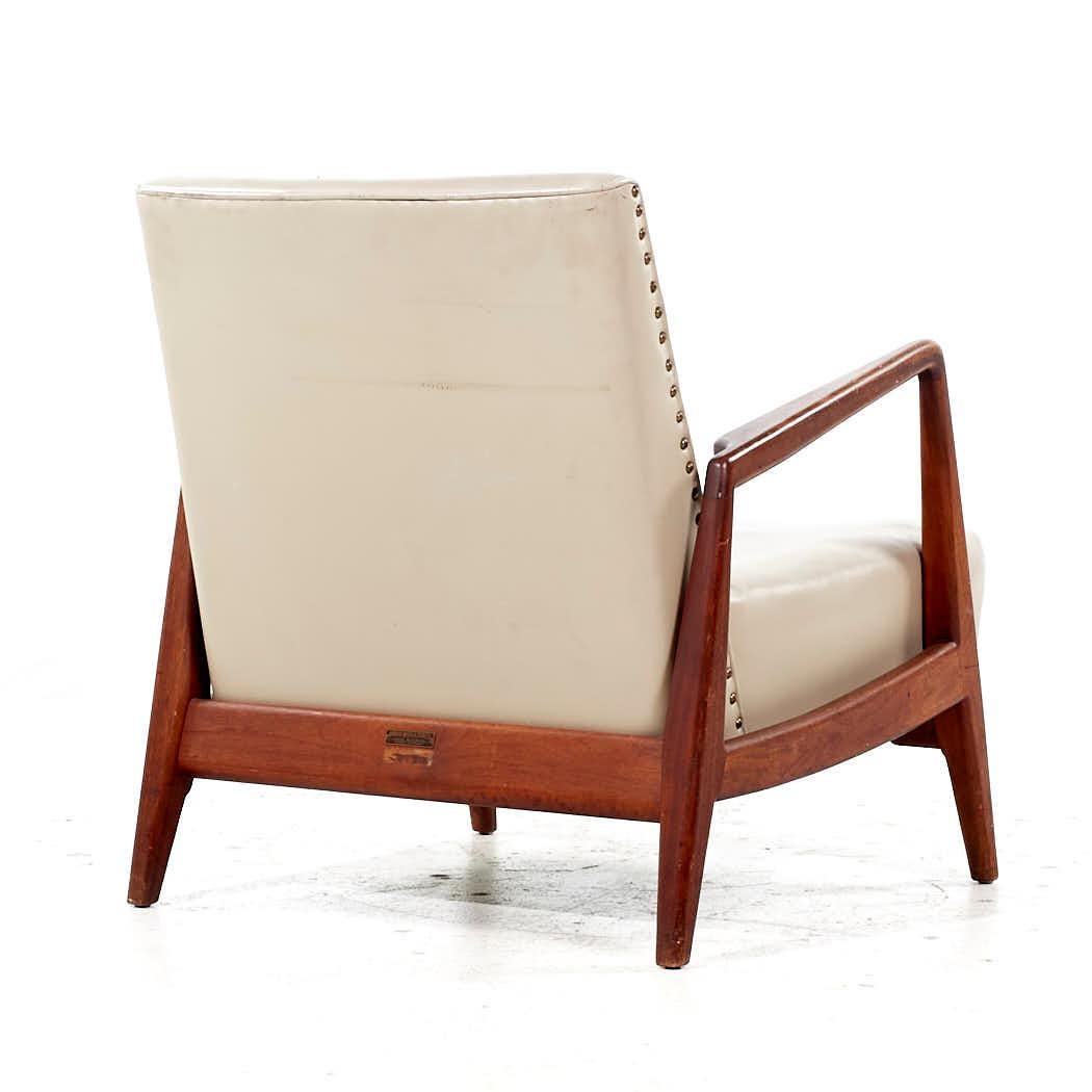 American Jens Risom Mid Century Model U430 Walnut Lounge Chair For Sale